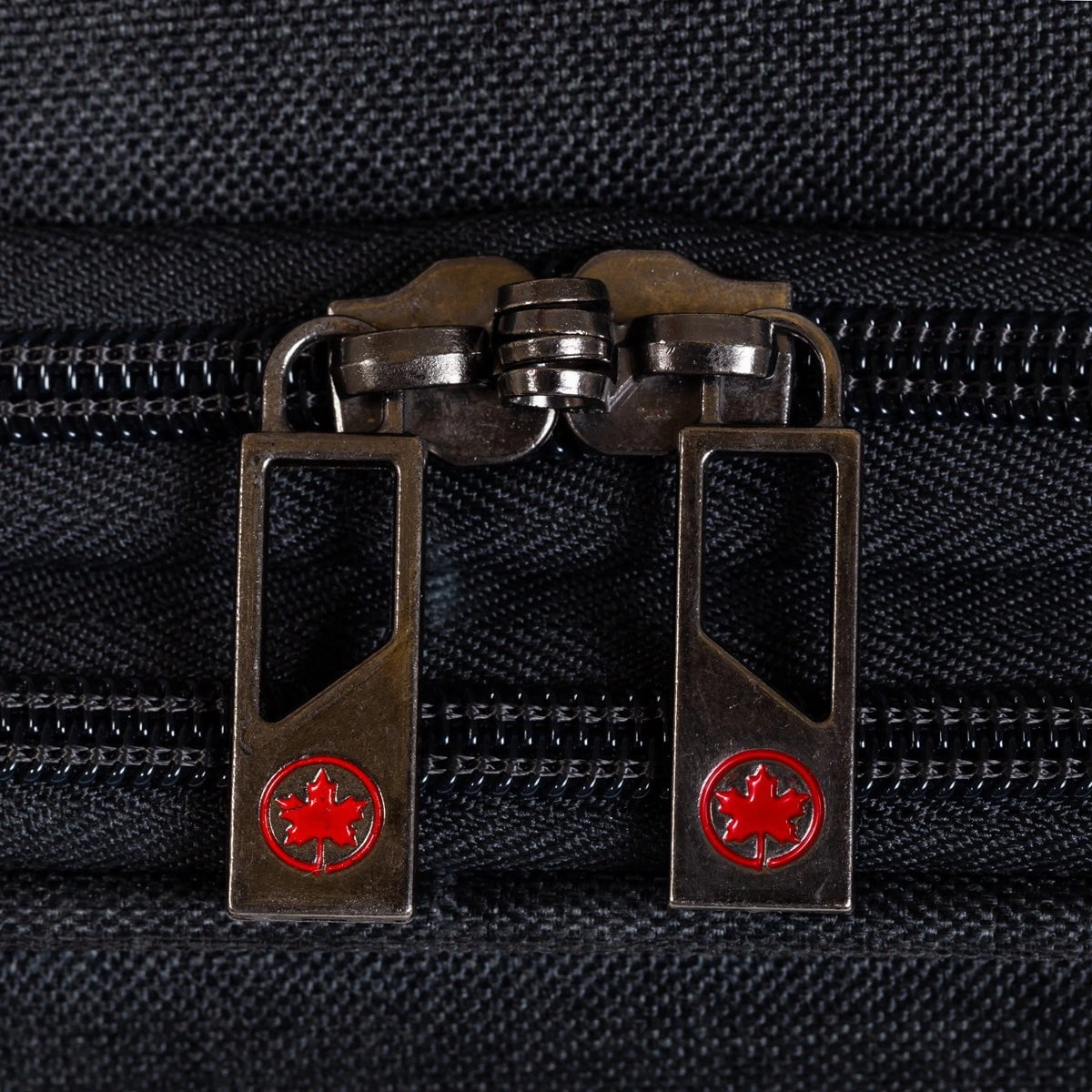 Air Canada Indigo Lite Medium Expandable Spinner Luggage