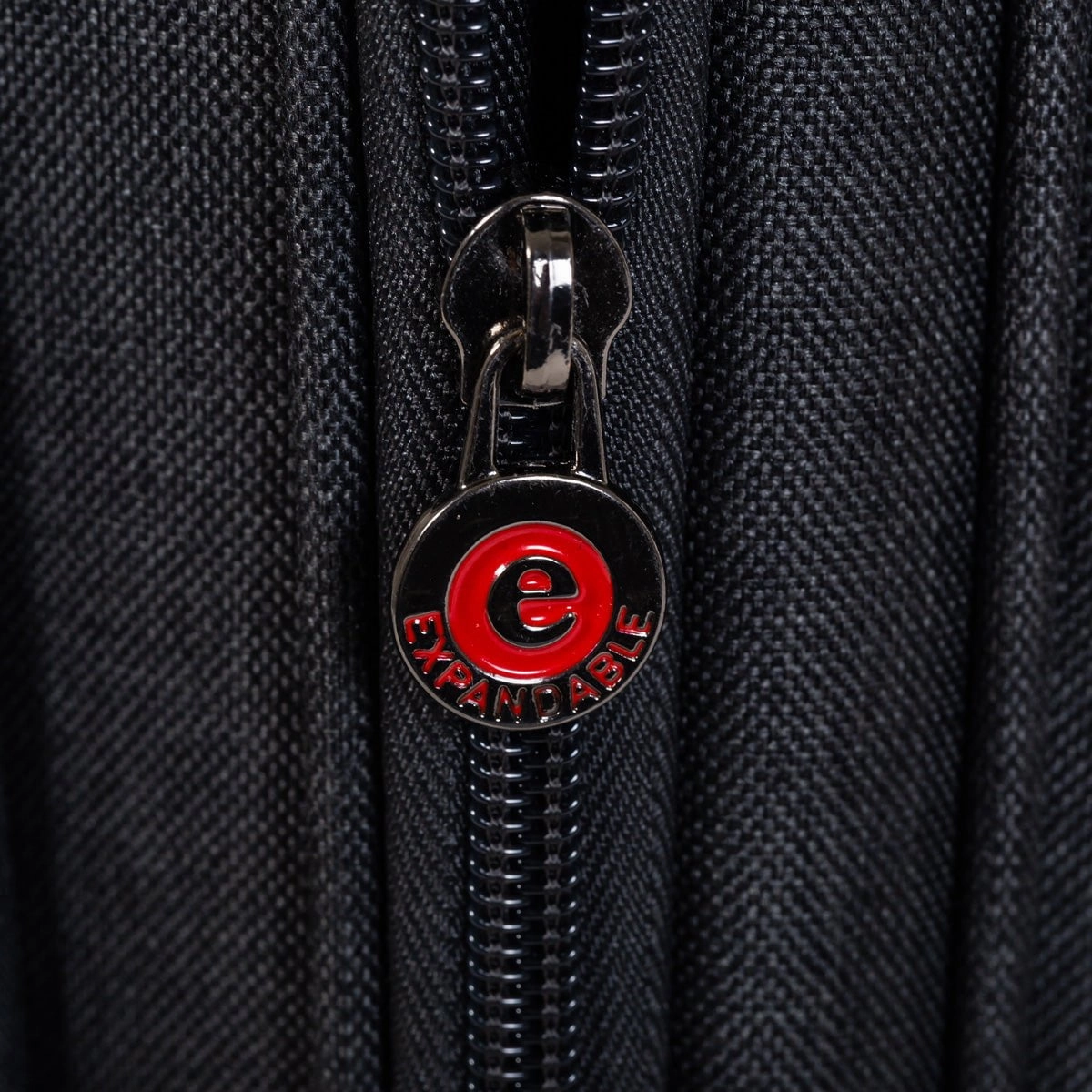 Air Canada Indigo Lite Medium Expandable Spinner Luggage