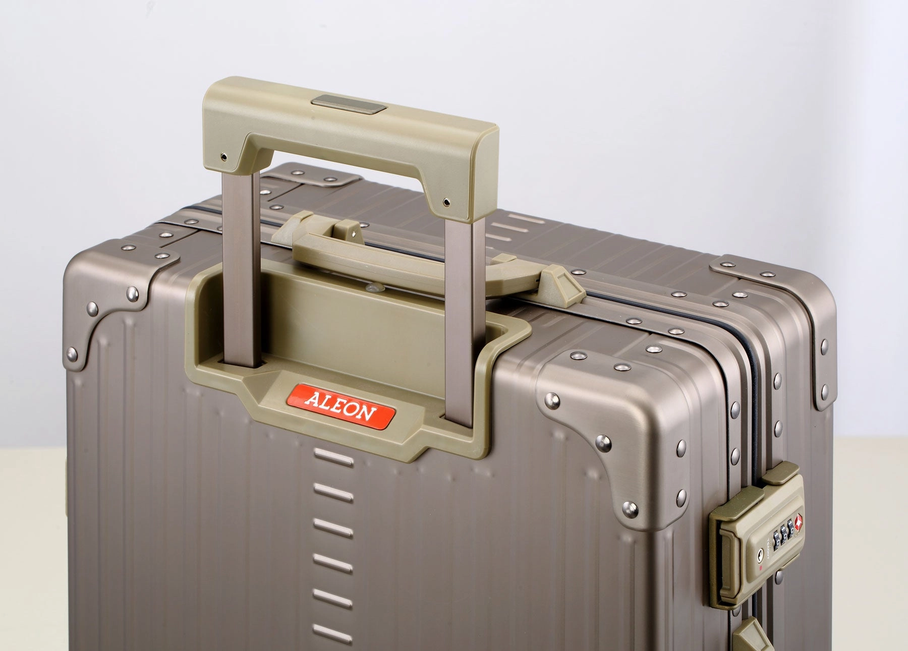 Aleon Aircraft Grade Aluminum 21 International Carry-On Luggage