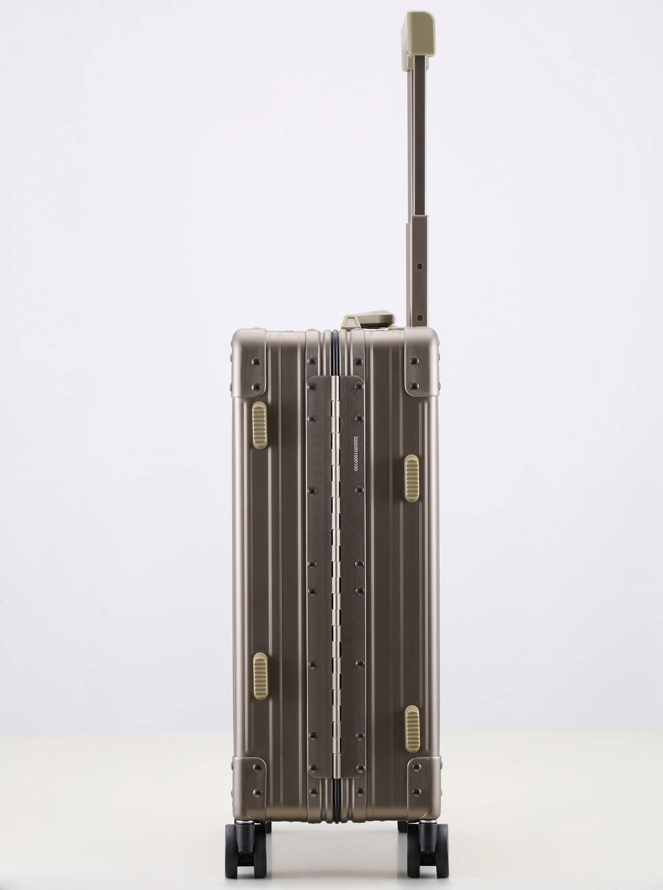 Aleon Aircraft Grade Aluminum 21 International Carry-On Luggage