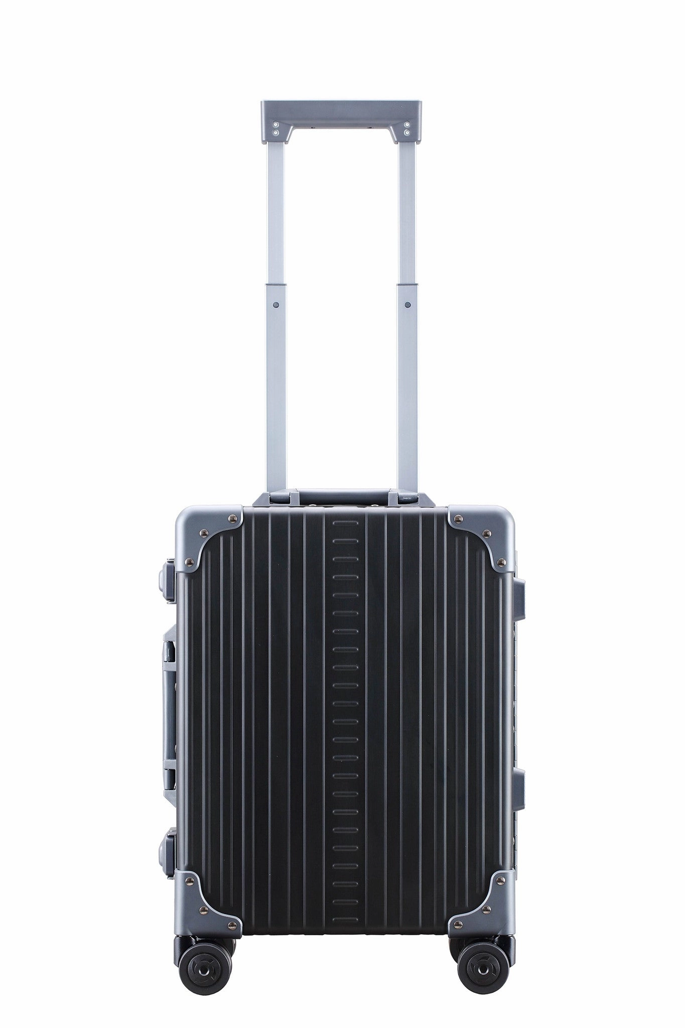 Aleon Classic 19" 4-Wheel International Carry-On