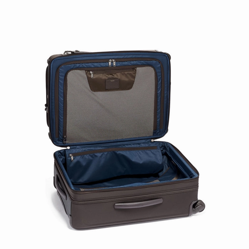 Alpha 3 Short Trip Expandable Spinner // Anthracite