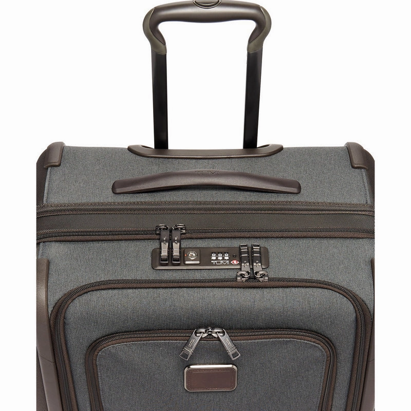 Alpha 3 Short Trip Expandable Spinner // Anthracite