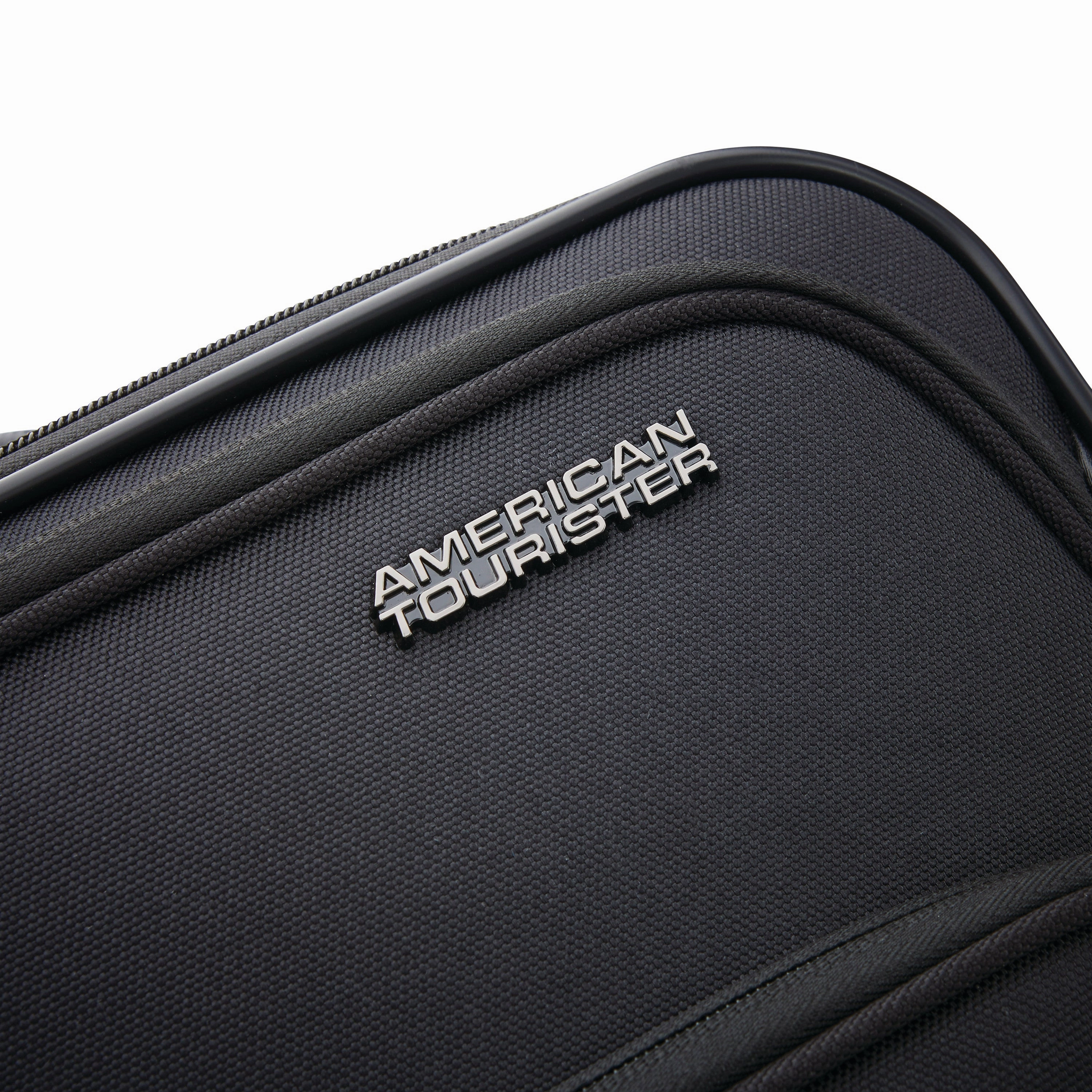 American Tourister 4 KIX 2.0 Softside Spinner Luggage, 20 Inch Carry On