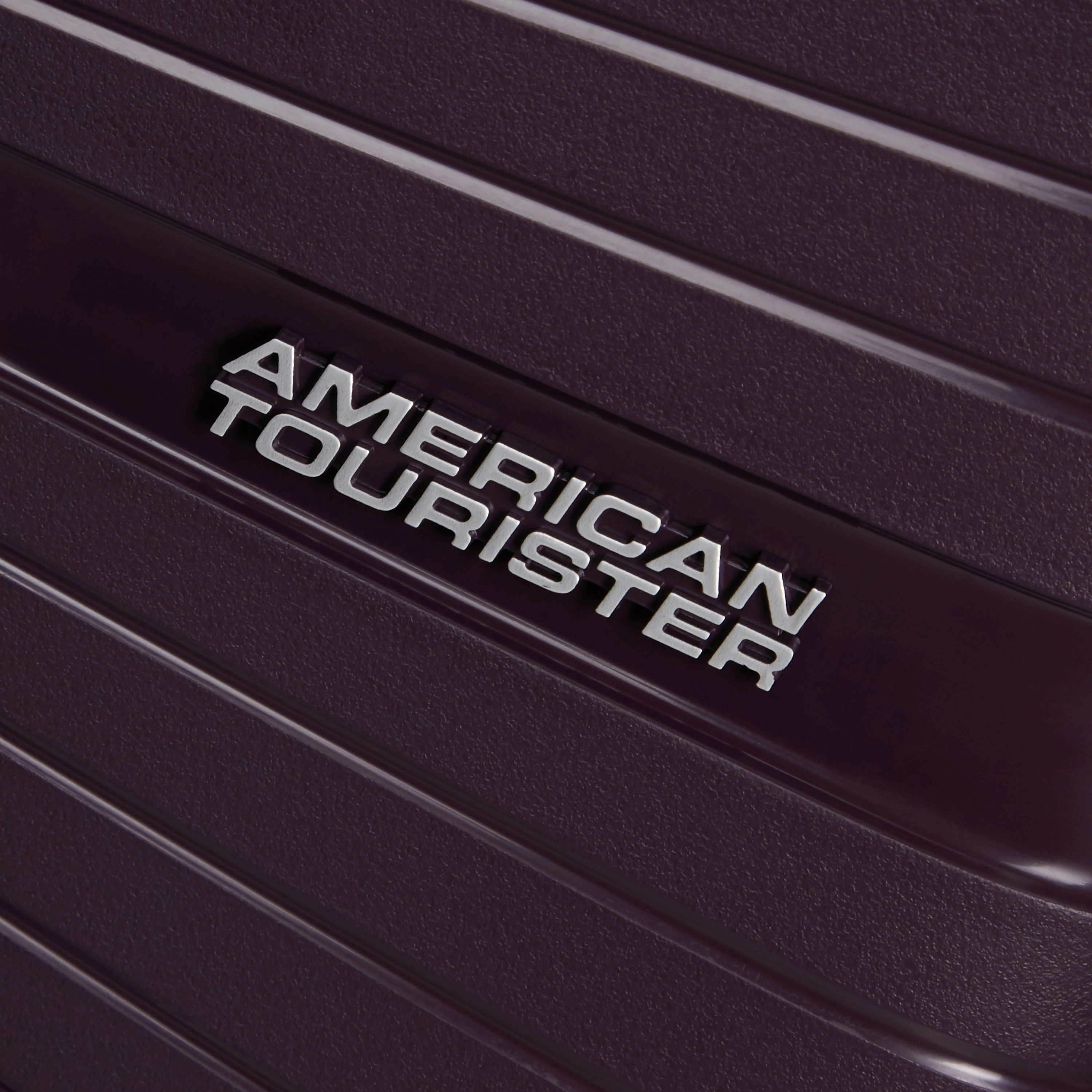 American Tourister Airconic Spinner Large Luggage
