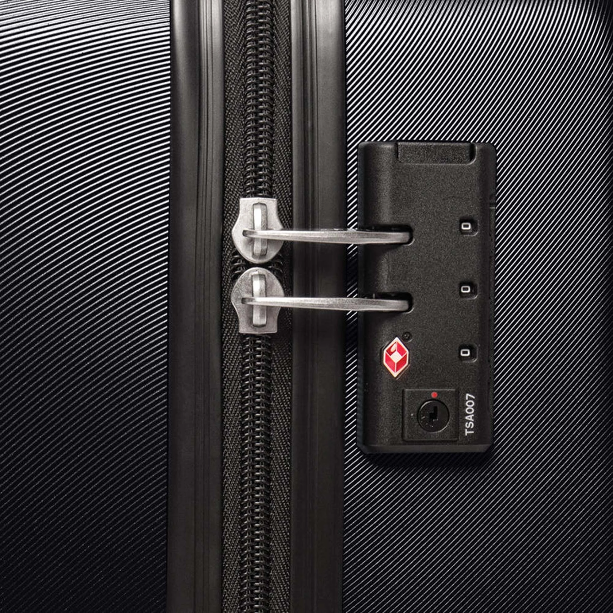 American Tourister Crave Collection 2 Piece Expandable Spinner Luggage Set - Carry-On and Medium