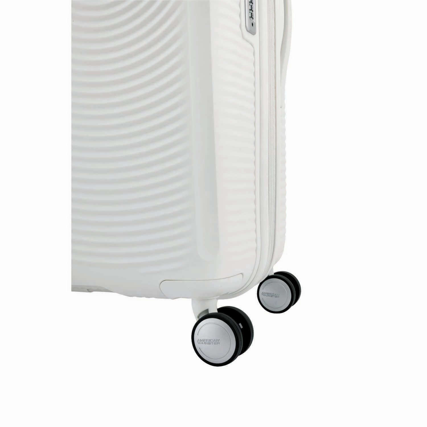 American Tourister Curio 20" 4-Wheel Carry-On Luggage