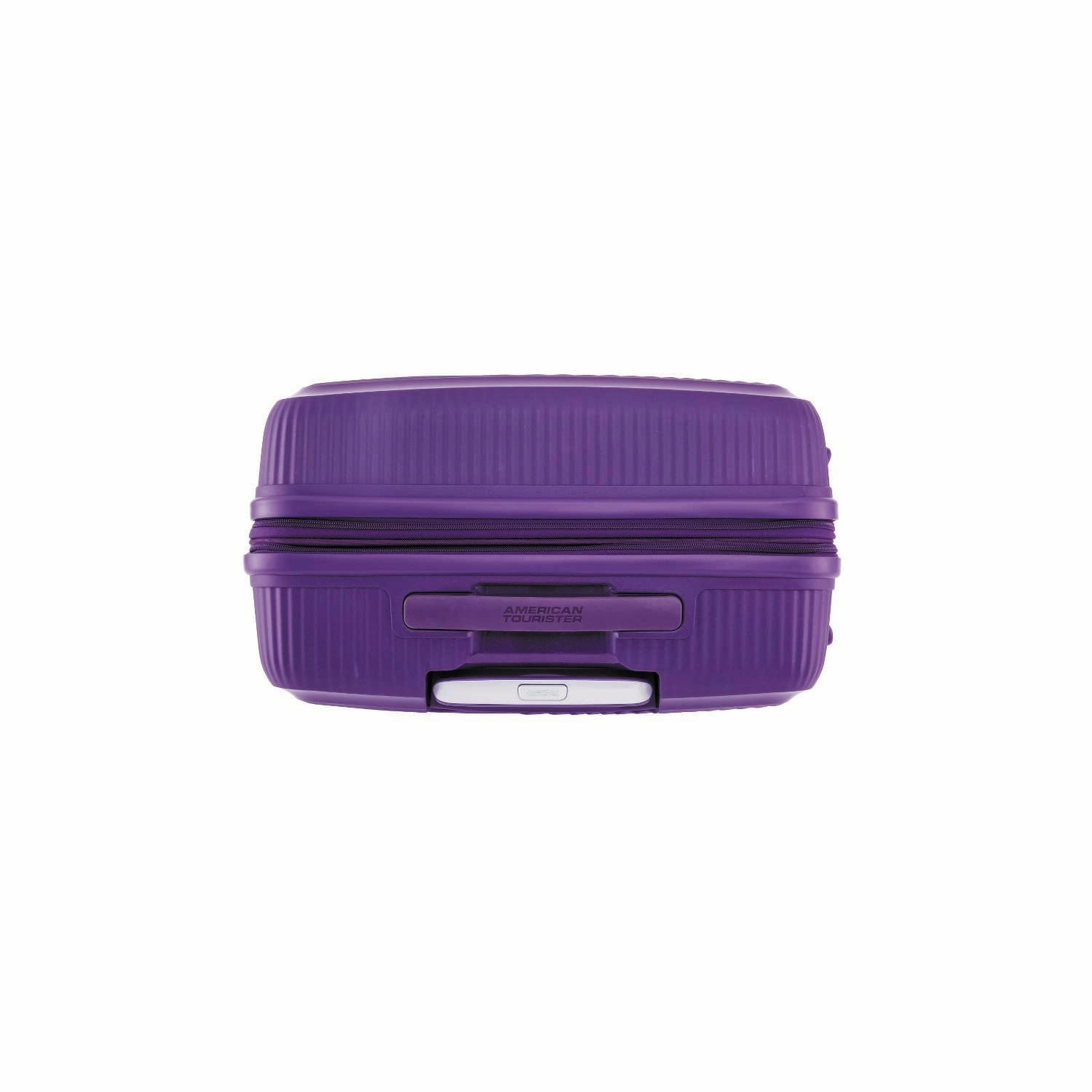 American Tourister Curio 20" 4-Wheel Carry-On Luggage