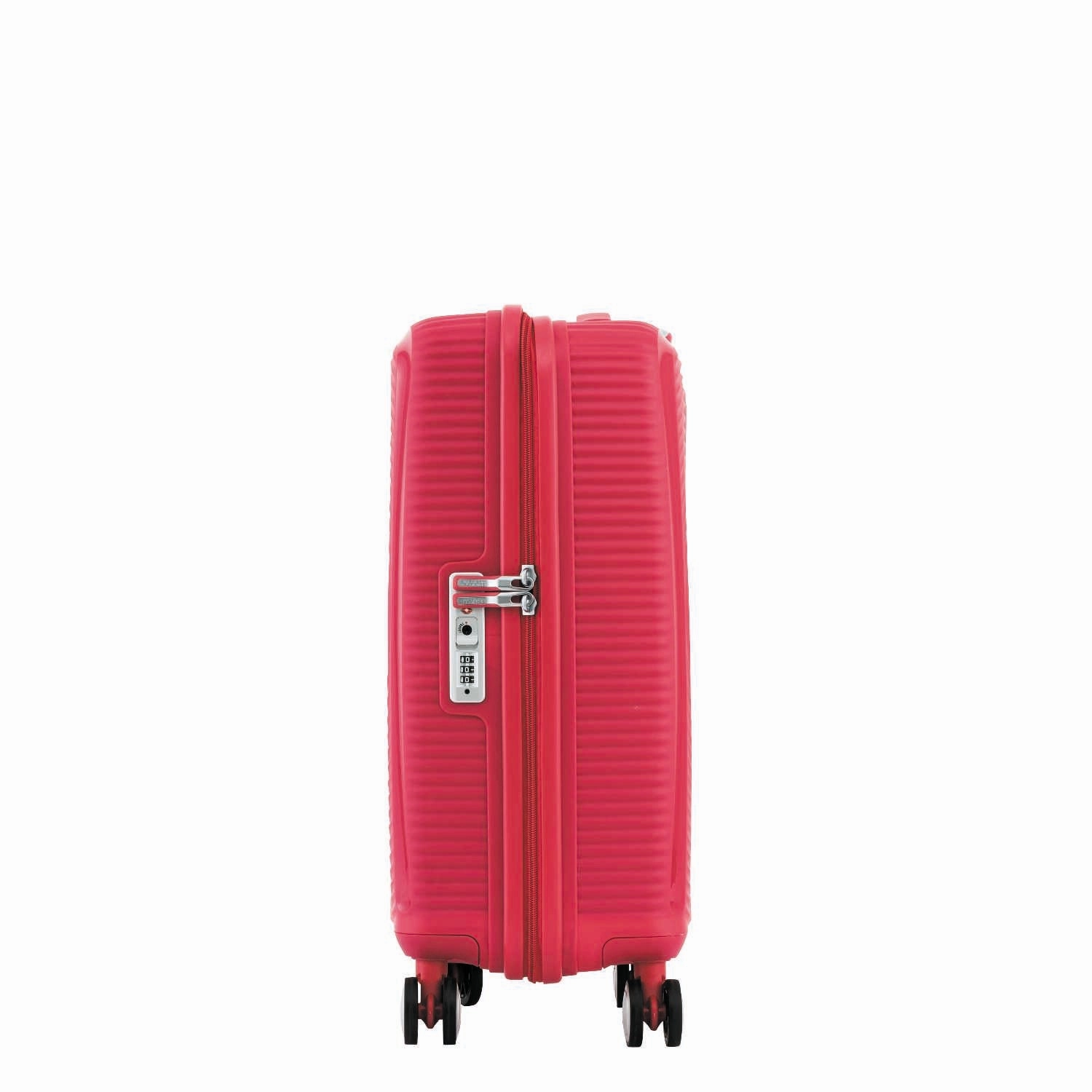 American Tourister Curio 20" 4-Wheel Carry-On Luggage