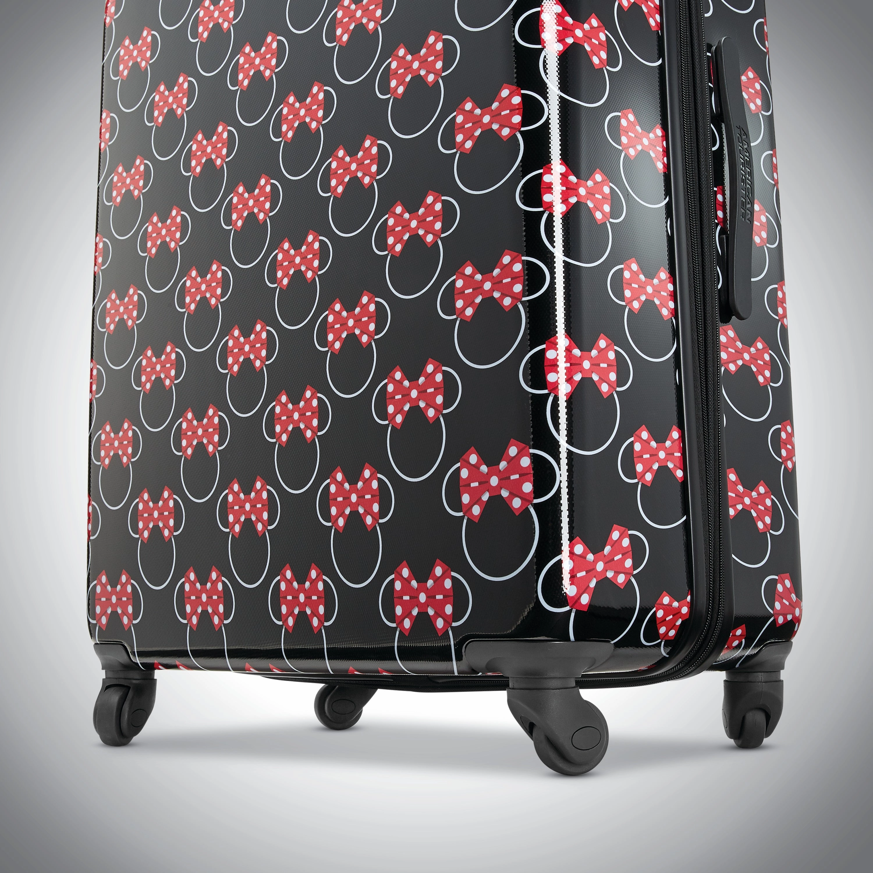 American Tourister Disney 21" Hardside Spinner