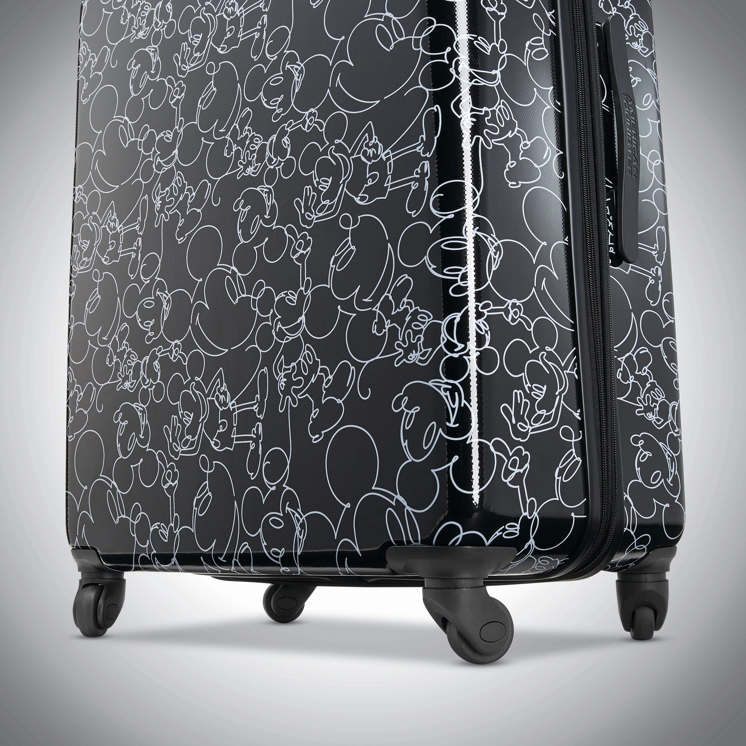 American Tourister Disney 21" Hardside Spinner