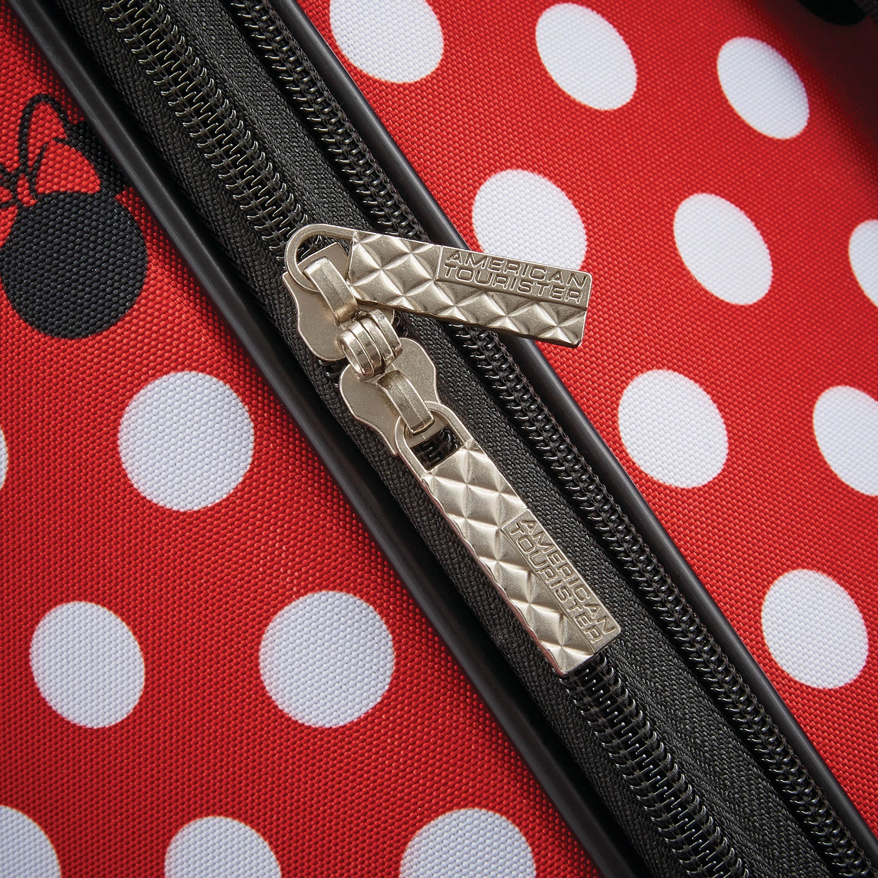 American Tourister Disney 28" Softside Spinner