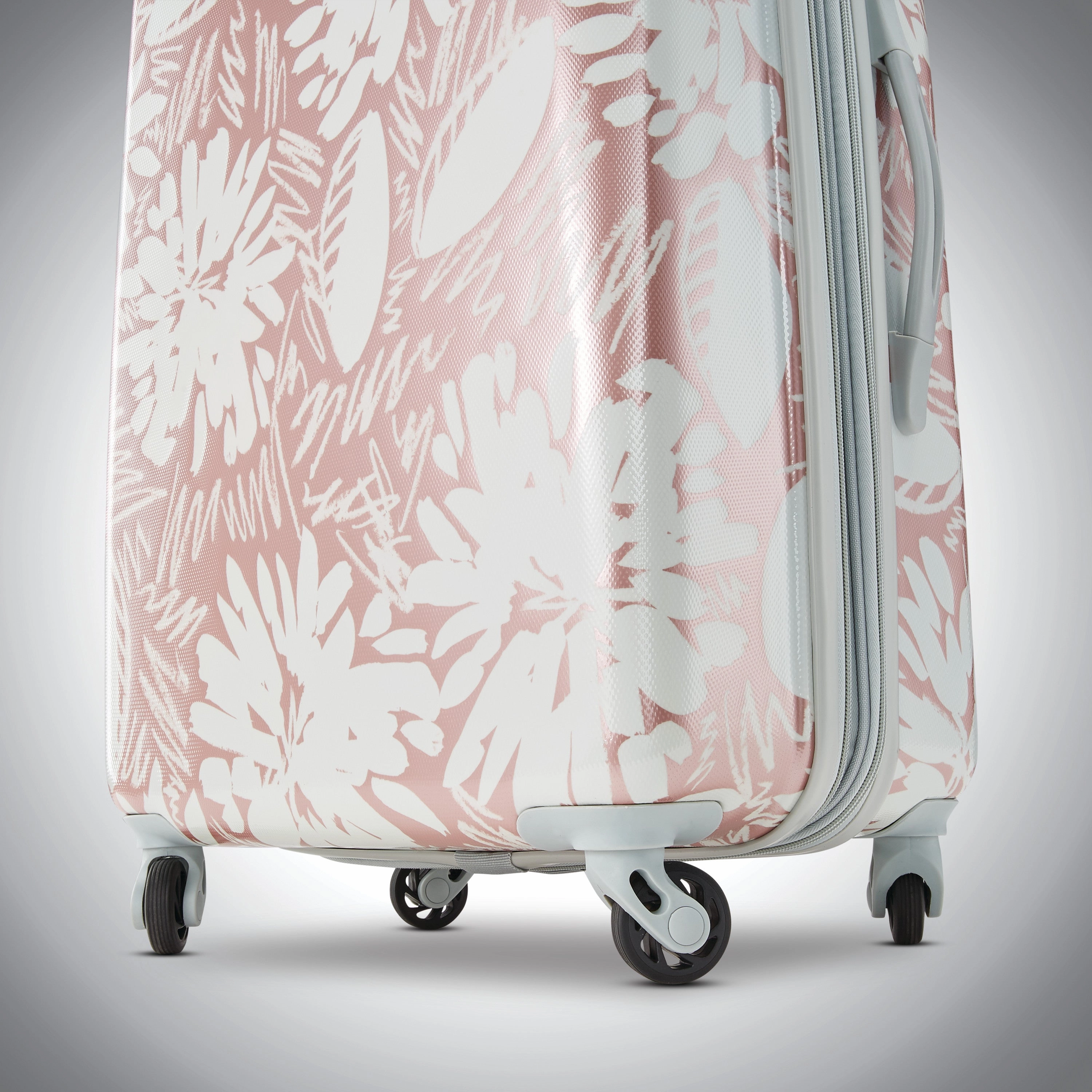 American Tourister Moonlight 28" 4-Wheel Large Luggage