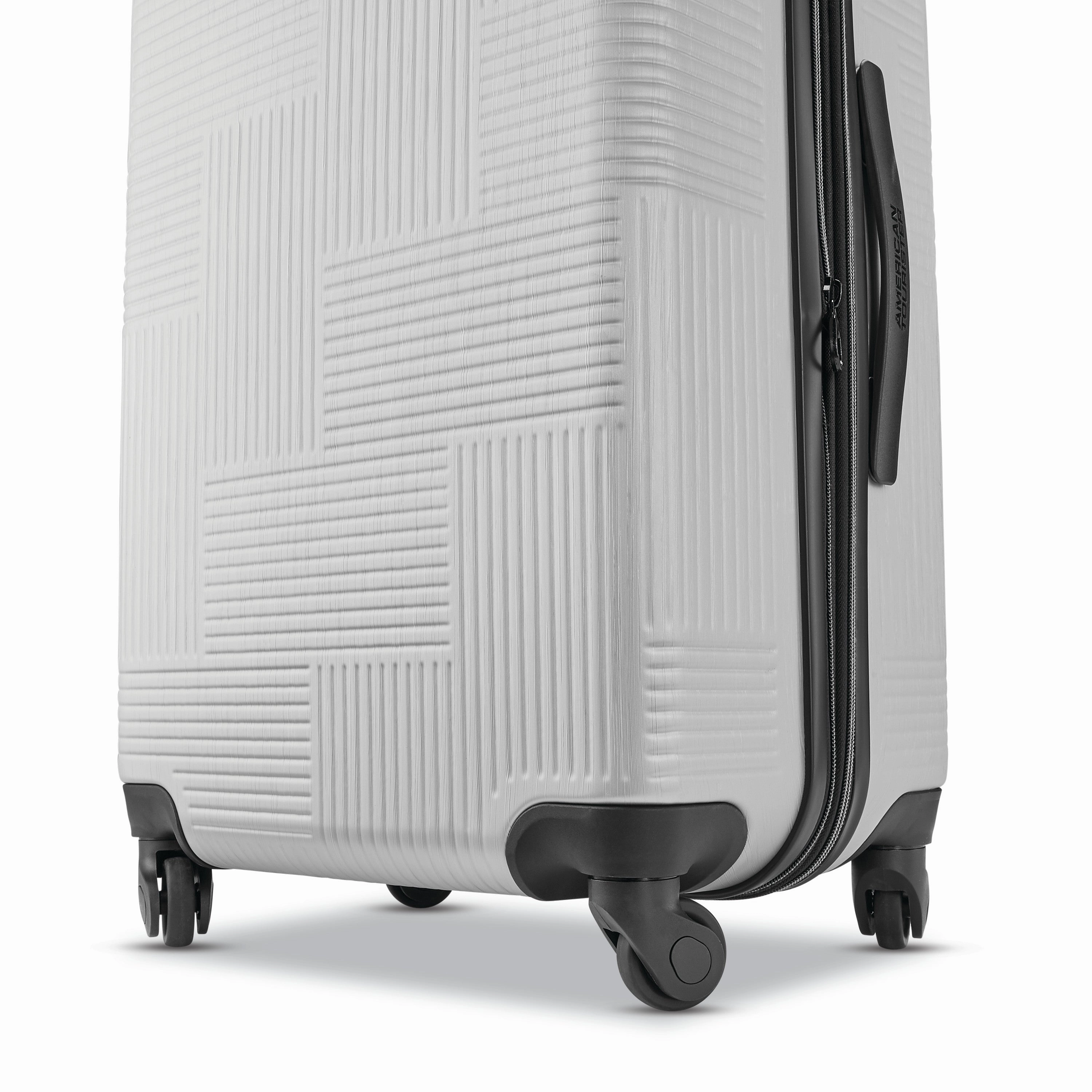 American Tourister Stratum XLT 25" 4-Wheel Medium Luggage