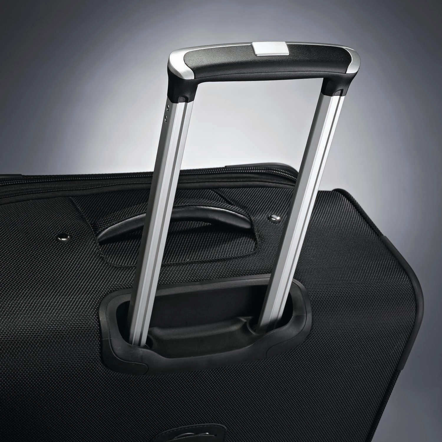 American Tourister Triumph DLX 21" 4-Wheel Carry-On Luggage