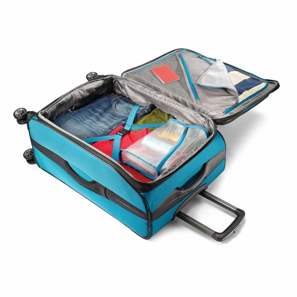 American Tourister Zoom 25" 4-Wheel Medium Luggage