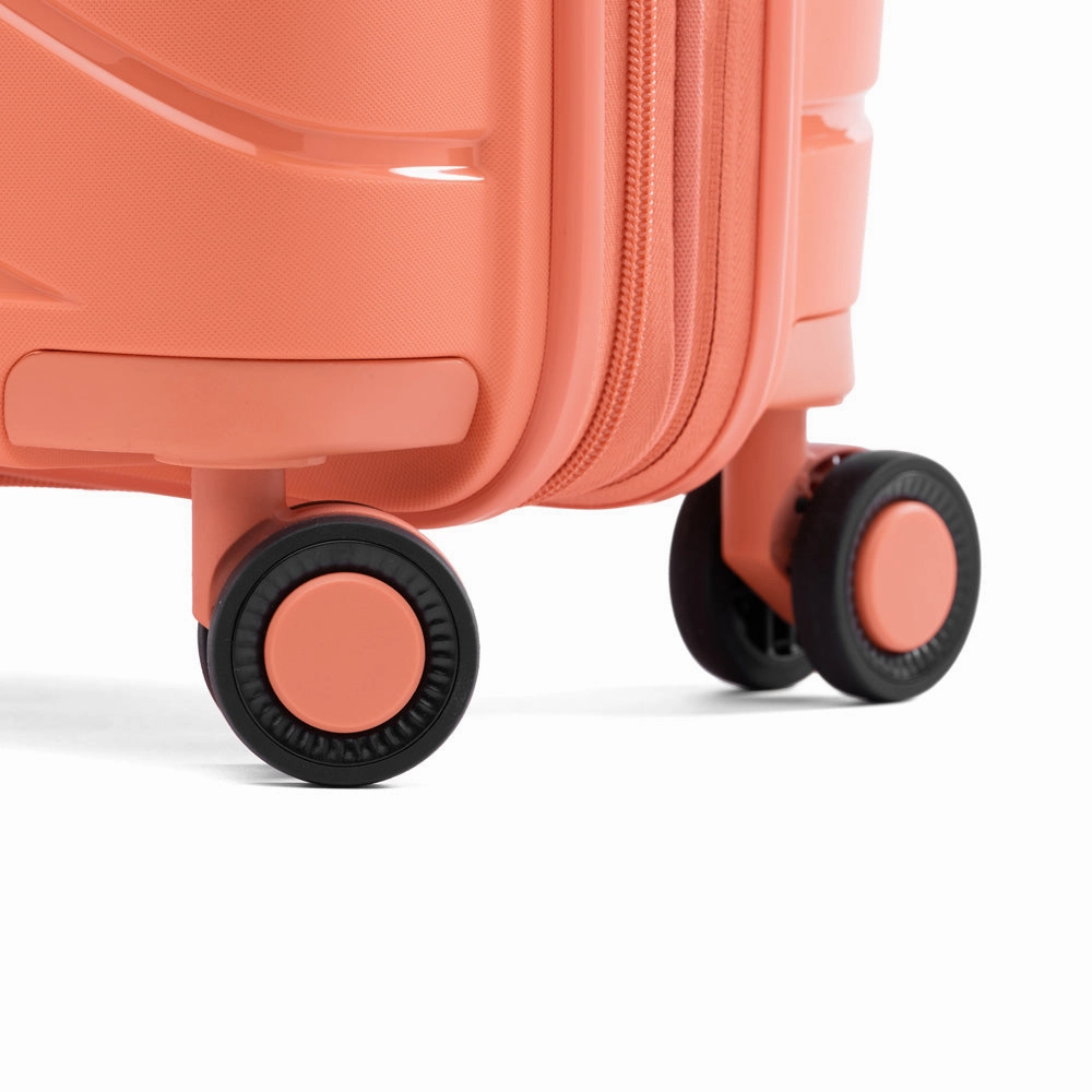 Atlantic Luggage Atlantic Carry-on Exp Hardside Spinner