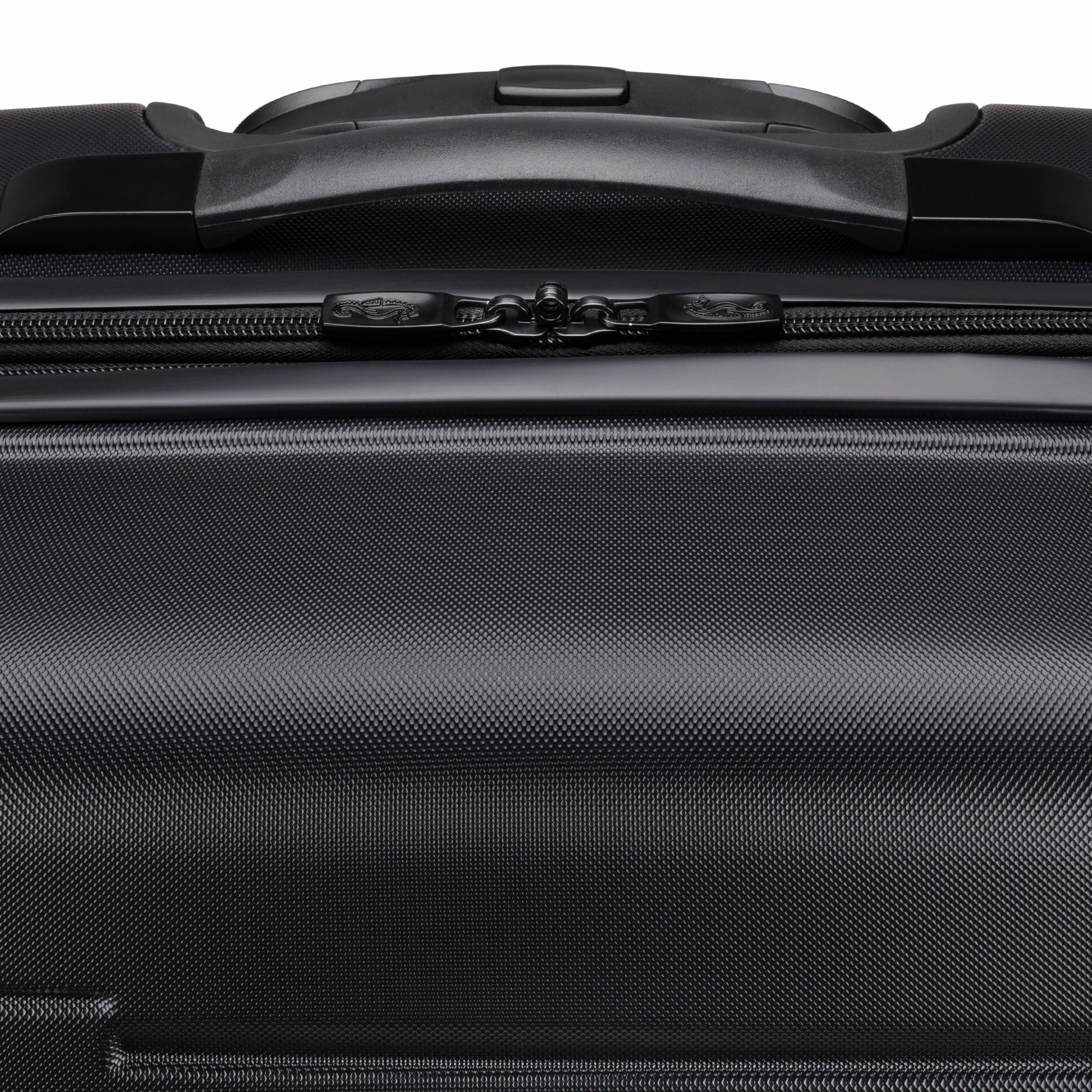 Atlantic Riptide Spinner Medium Expandable Luggage