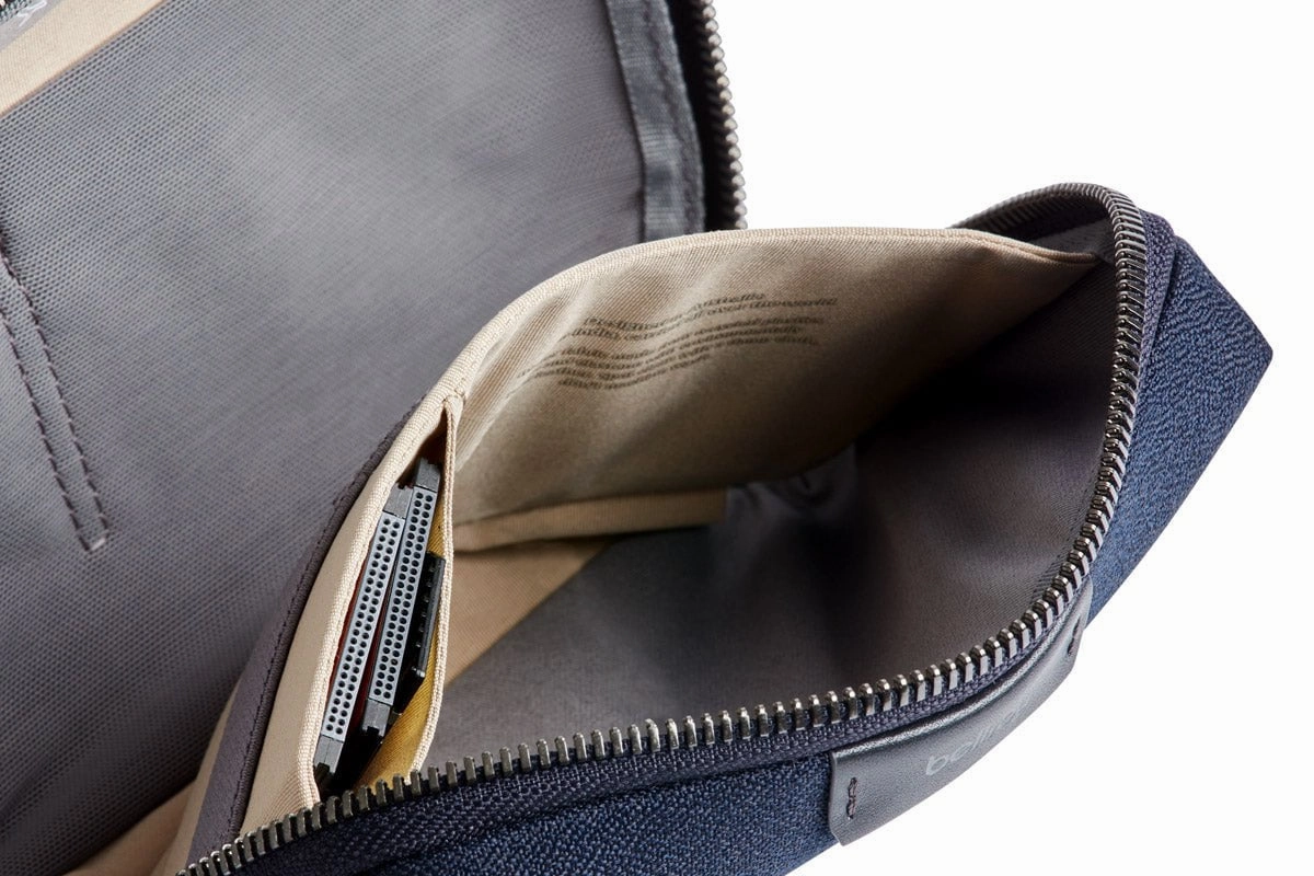 Bellroy Tech Kit Compact