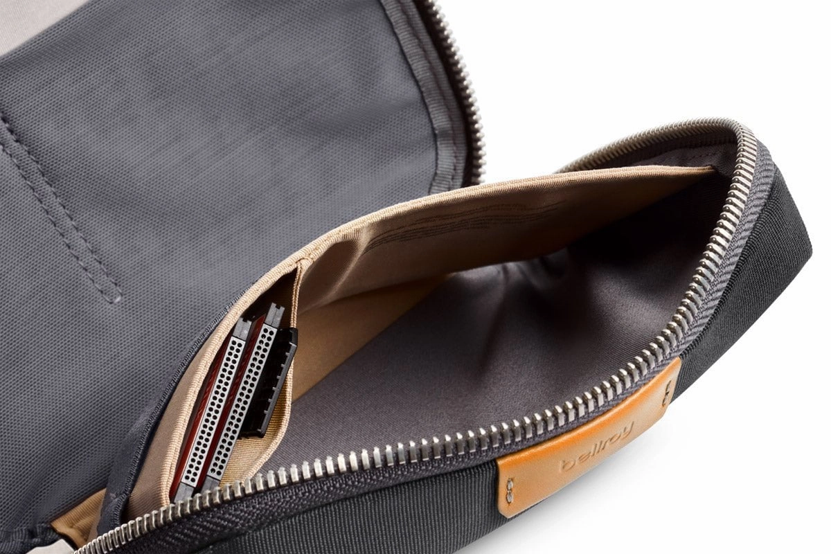 Bellroy Tech Kit Compact