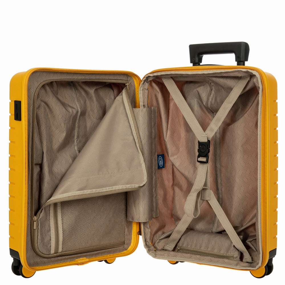 Bric's B|Y Ulisse 21" Expandable Spinner w/Pocket