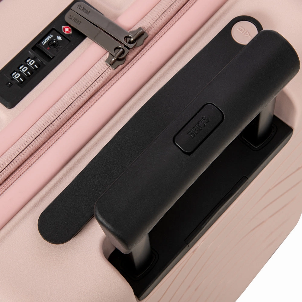 Bric's B|Y Ulisse 21" Expandable Spinner w/Pocket