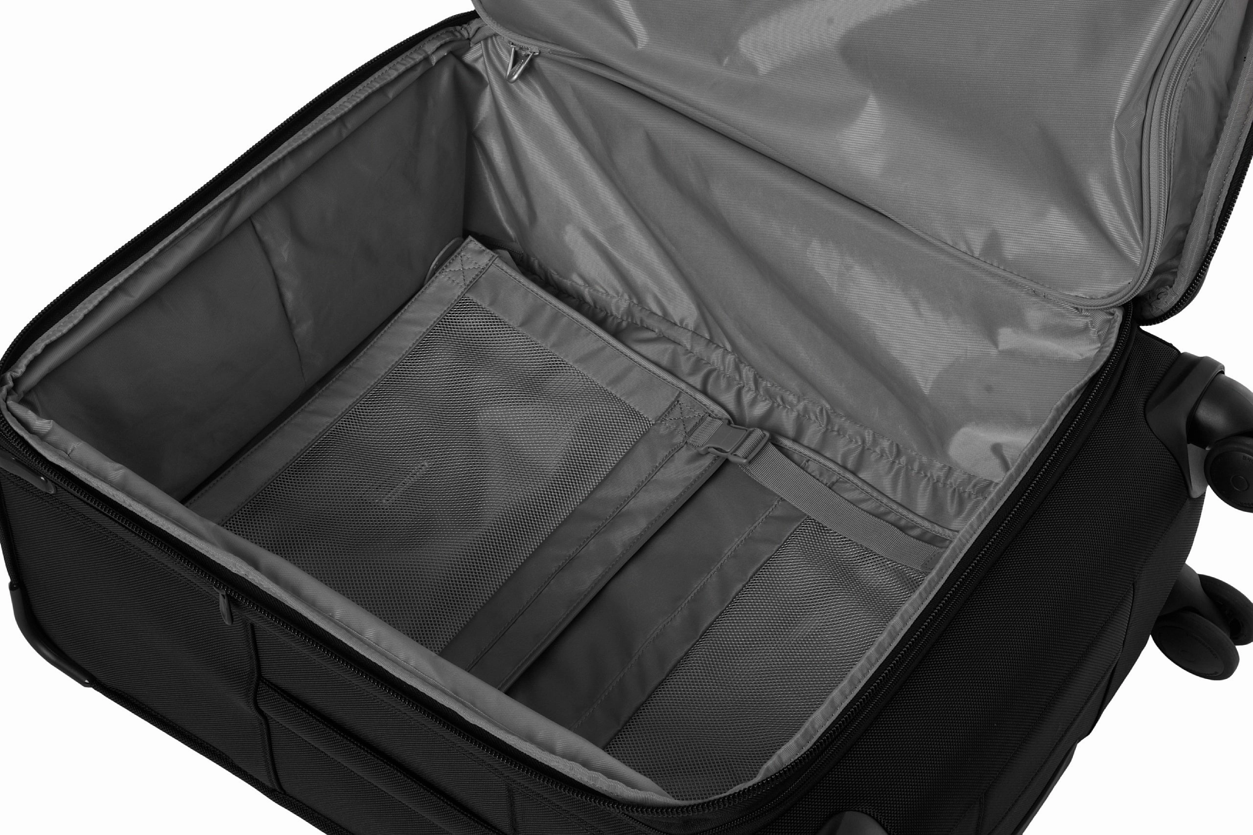 Briggs & Riley Baseline 25" 4-Wheel Medium Luggage