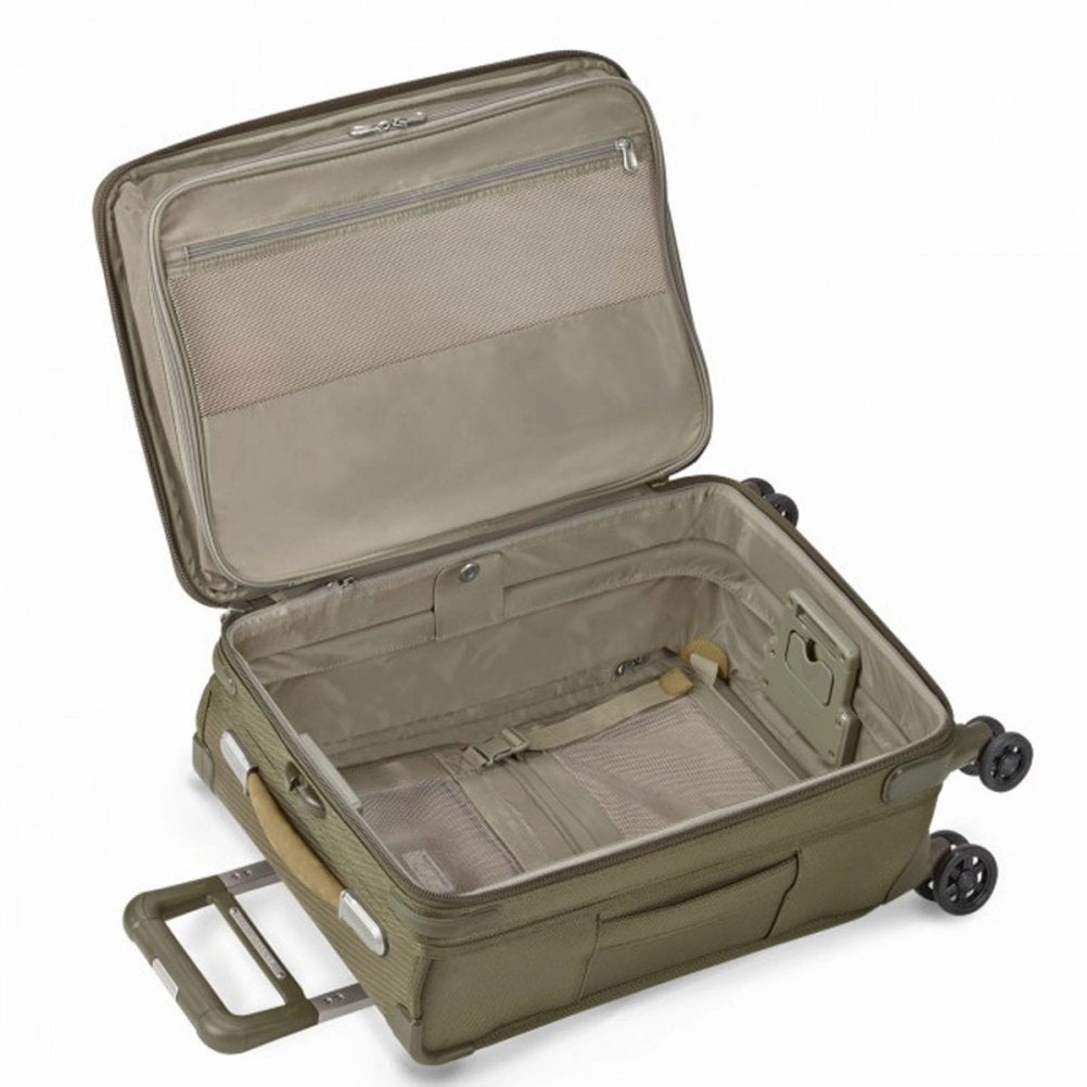 Briggs & Riley Baseline 2 Piece Set Medium Spinner Domestic Carry On Spinner