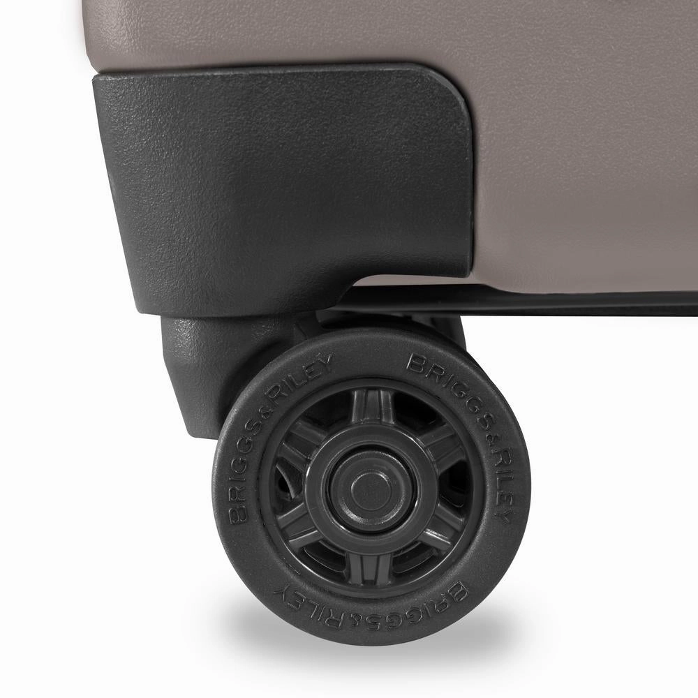 Briggs & Riley Sympatico 2.0 Expandable 27" 4-Wheel Medium Luggage