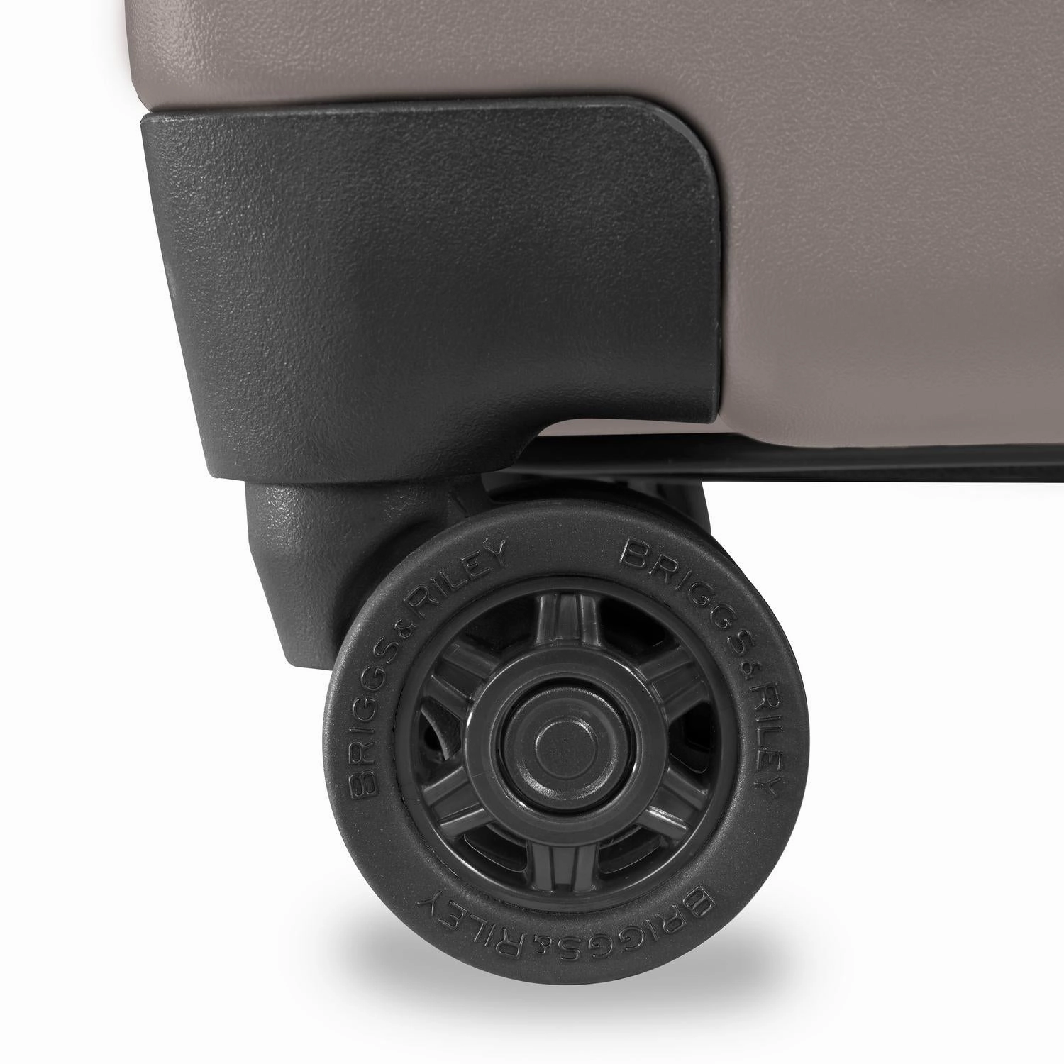 Briggs & Riley Sympatico Domestic 22" Carry-On Expandable Spinner