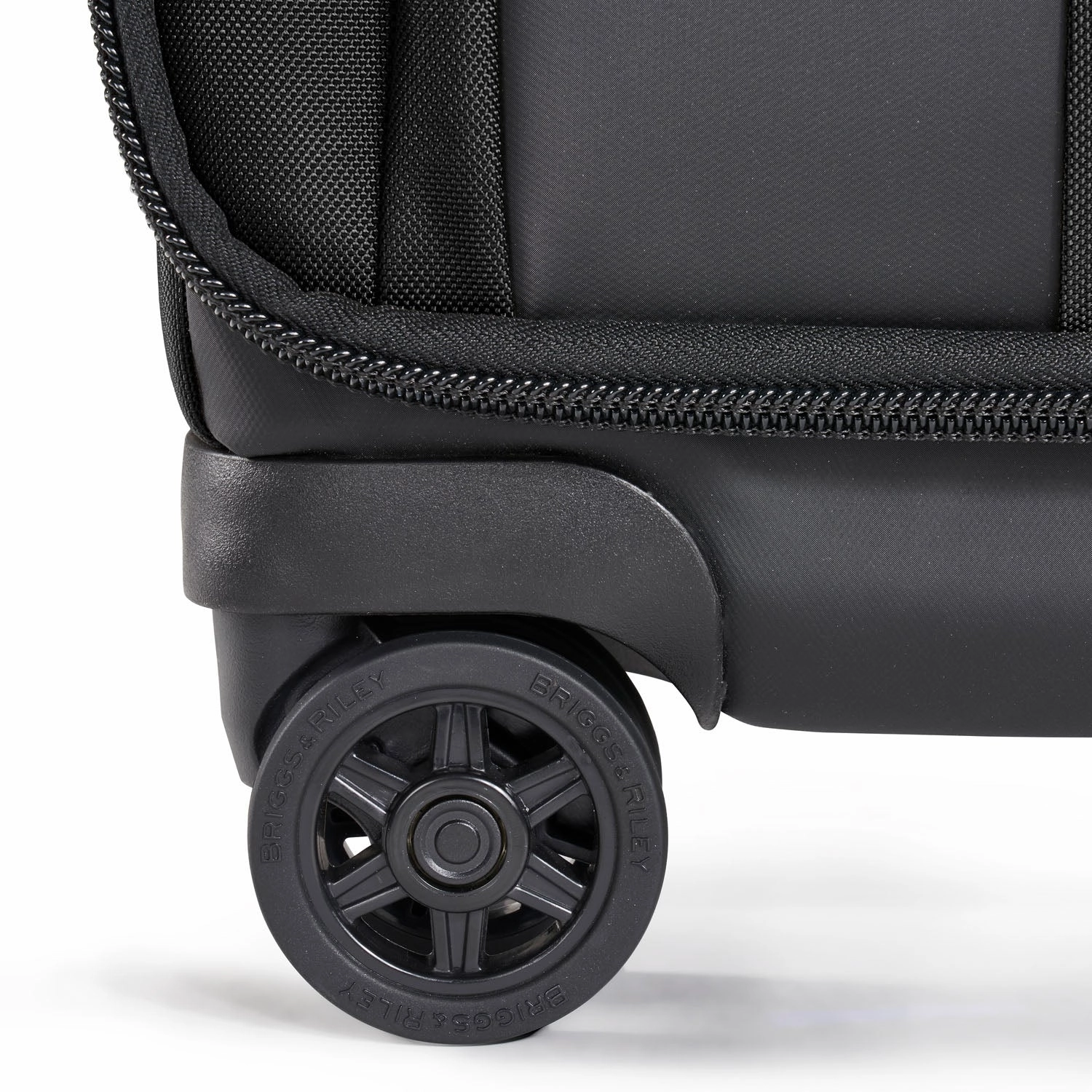 Briggs & Riley Zdx International 21" Carry-On Expandable Spinner