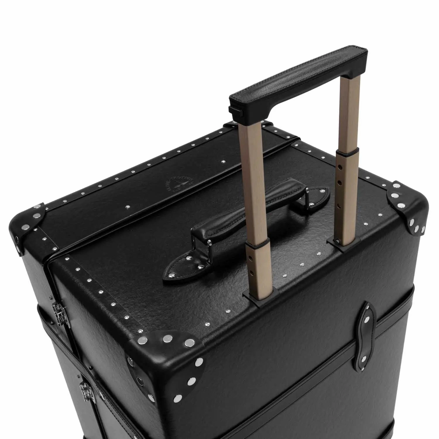 Centenary  XL Trunk - 4 Wheels | Black/Black/Chrome