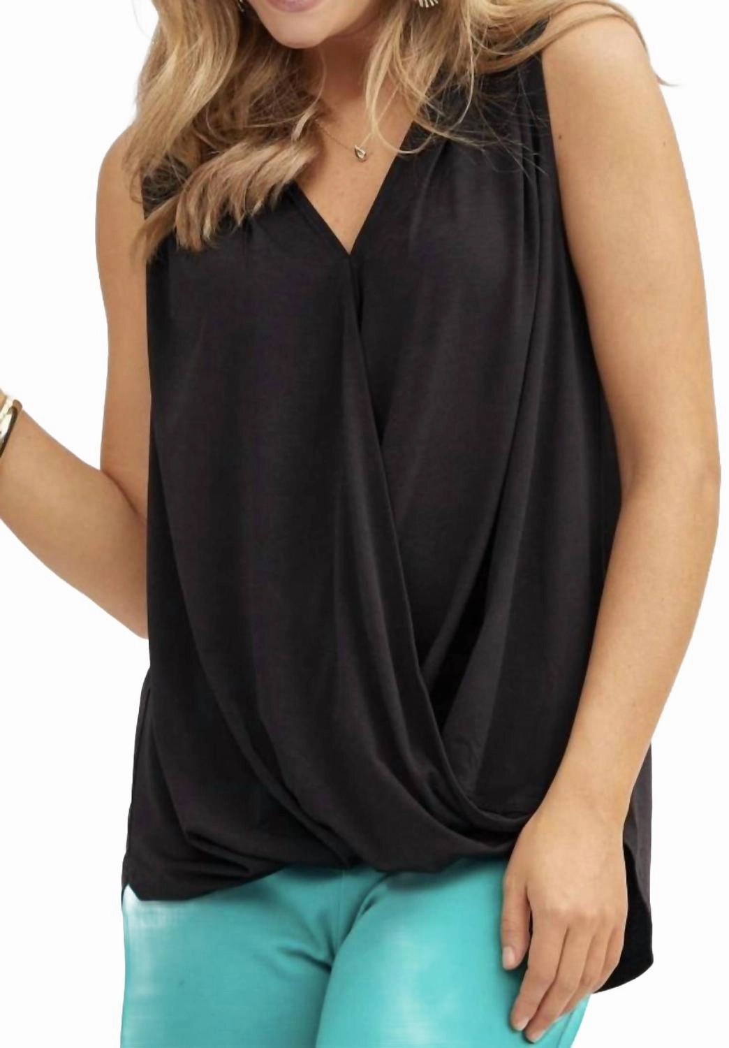 Charm Tank In Black