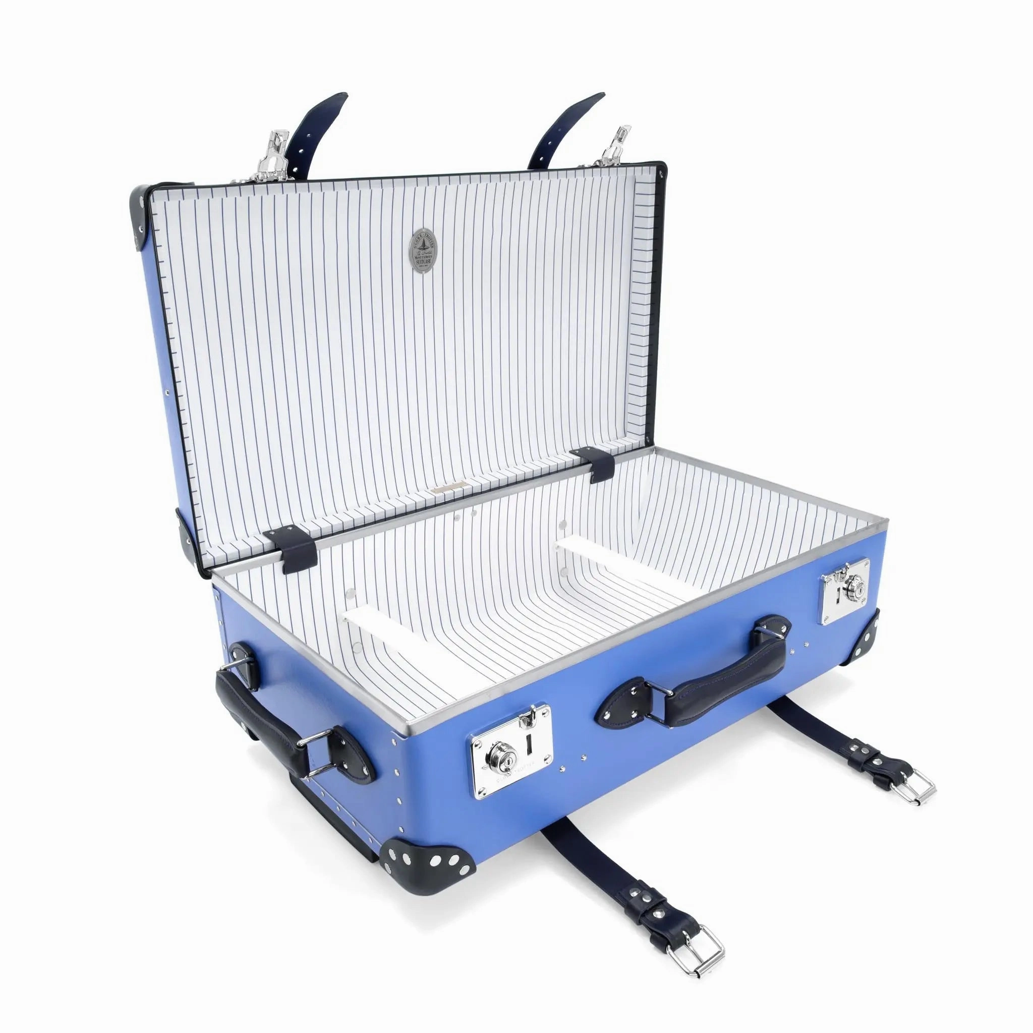 Cruise  Medium Check-In - 2 Wheels | Royal Blue/Navy/Chrome