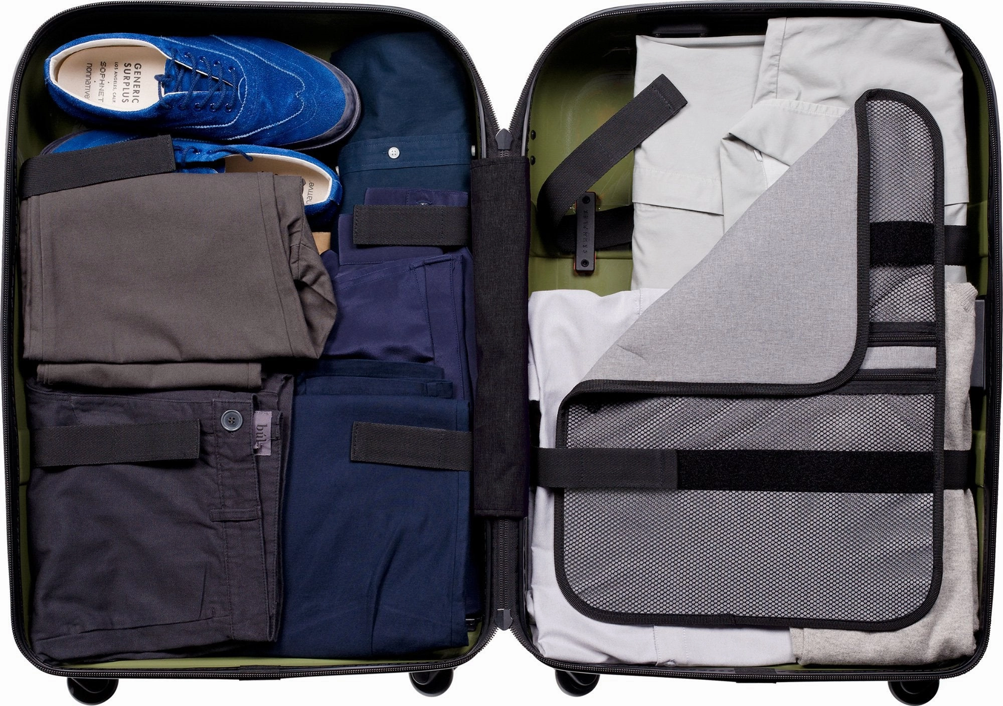 Crumpler Vis-a-Vis Trunk 26"(68cm) 4-Wheel Medium Luggage