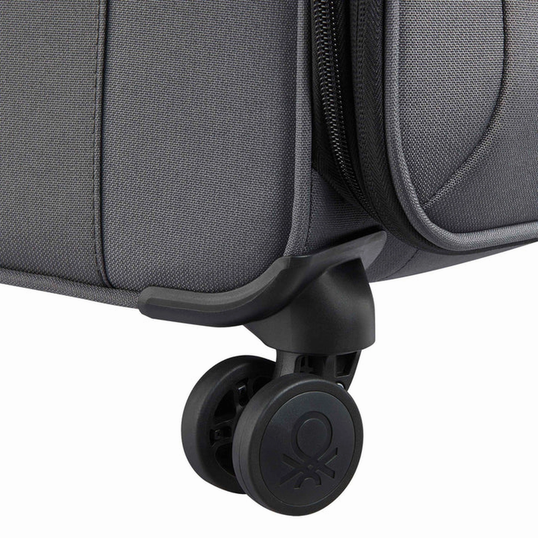 Delsey BE 19" Expandable Spinner Carry-On