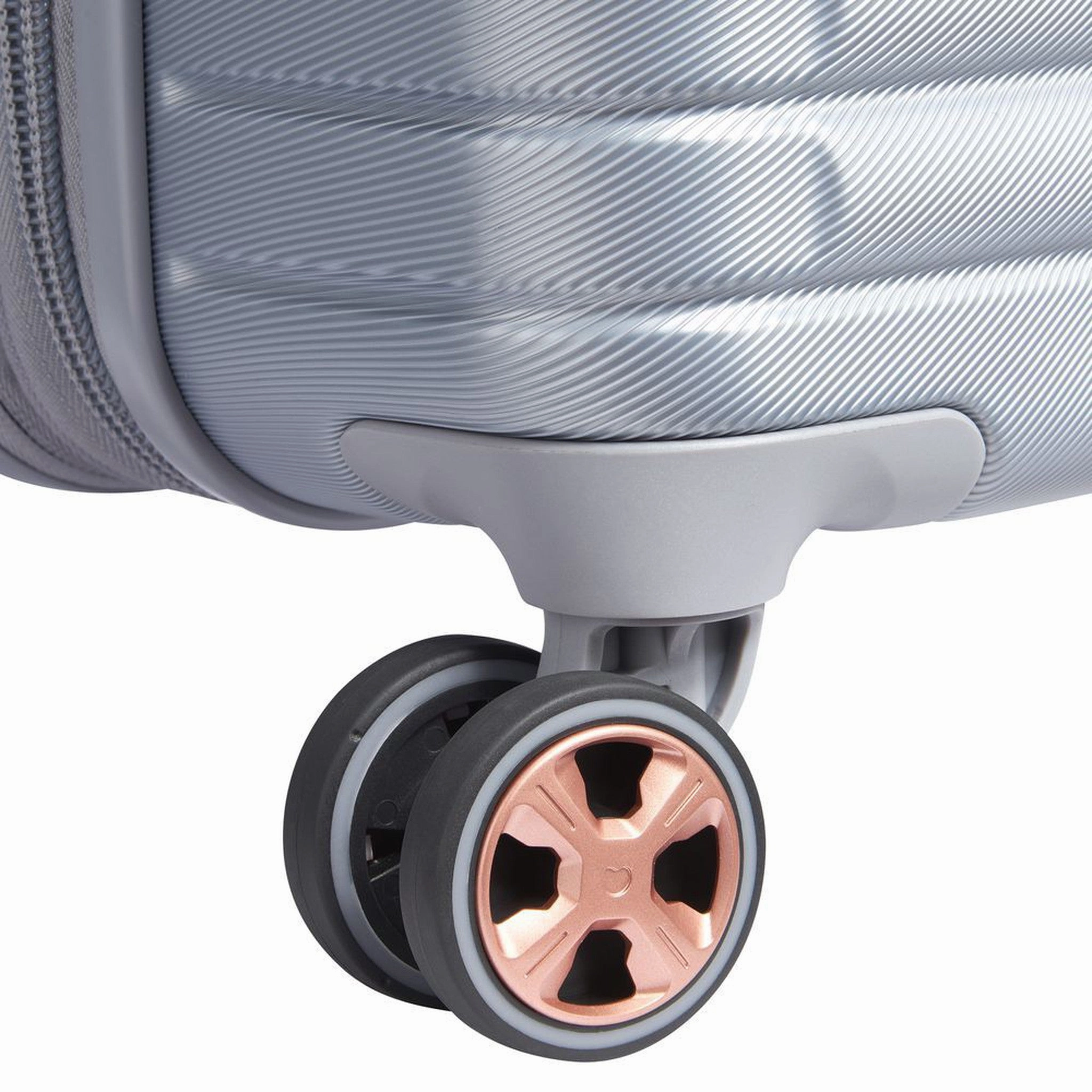 Delsey Cruise 3.0 Expandable Spinner Carry-On