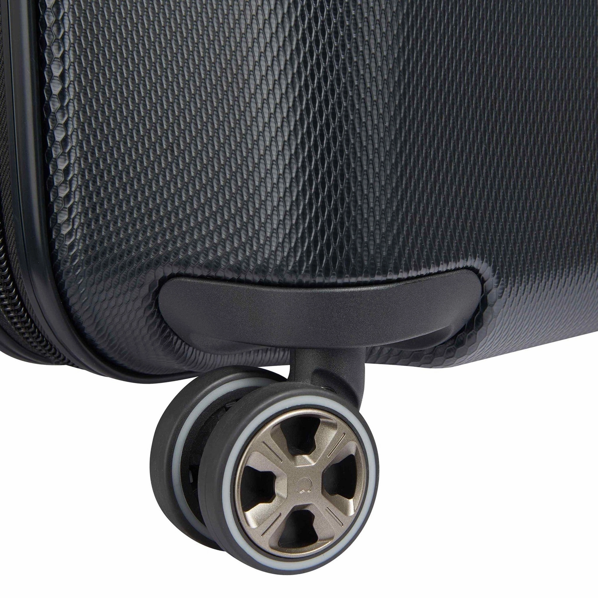 Delsey Flanerie SE 28" Spinner
