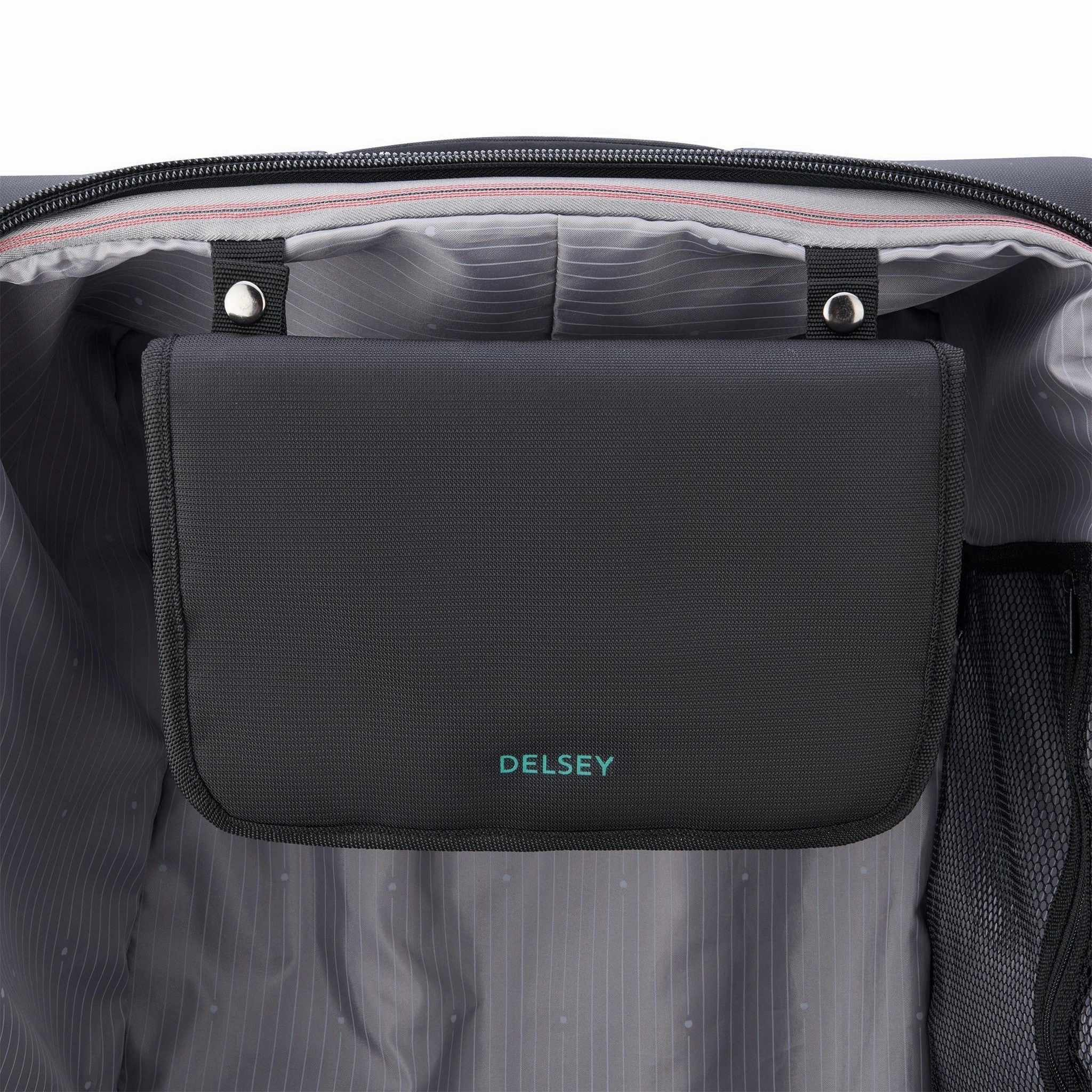 Delsey Helium DLX 29" Expandable Spinner Upright