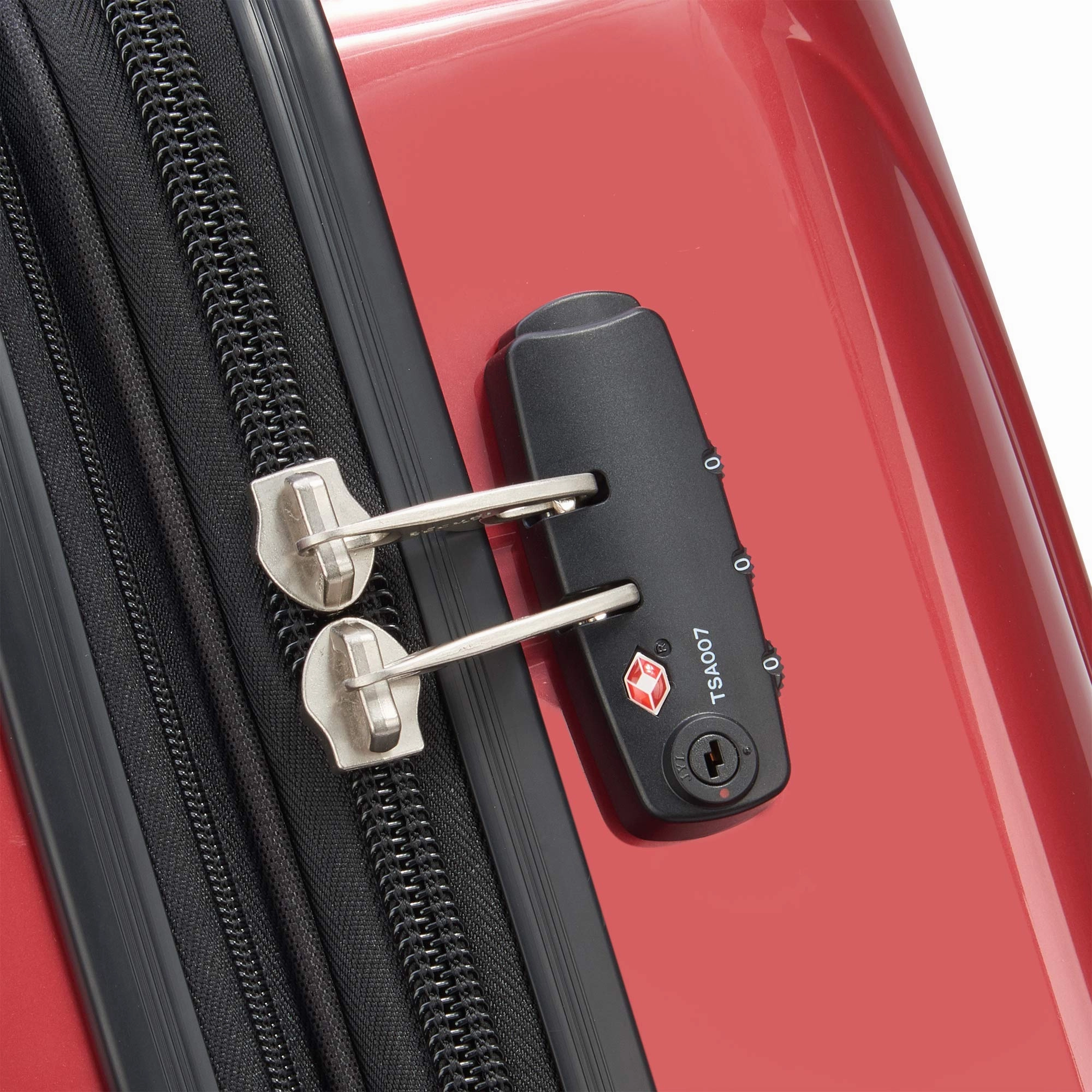 DELSEY Paris Helium Aero 25" 4-Wheel Medium Luggage