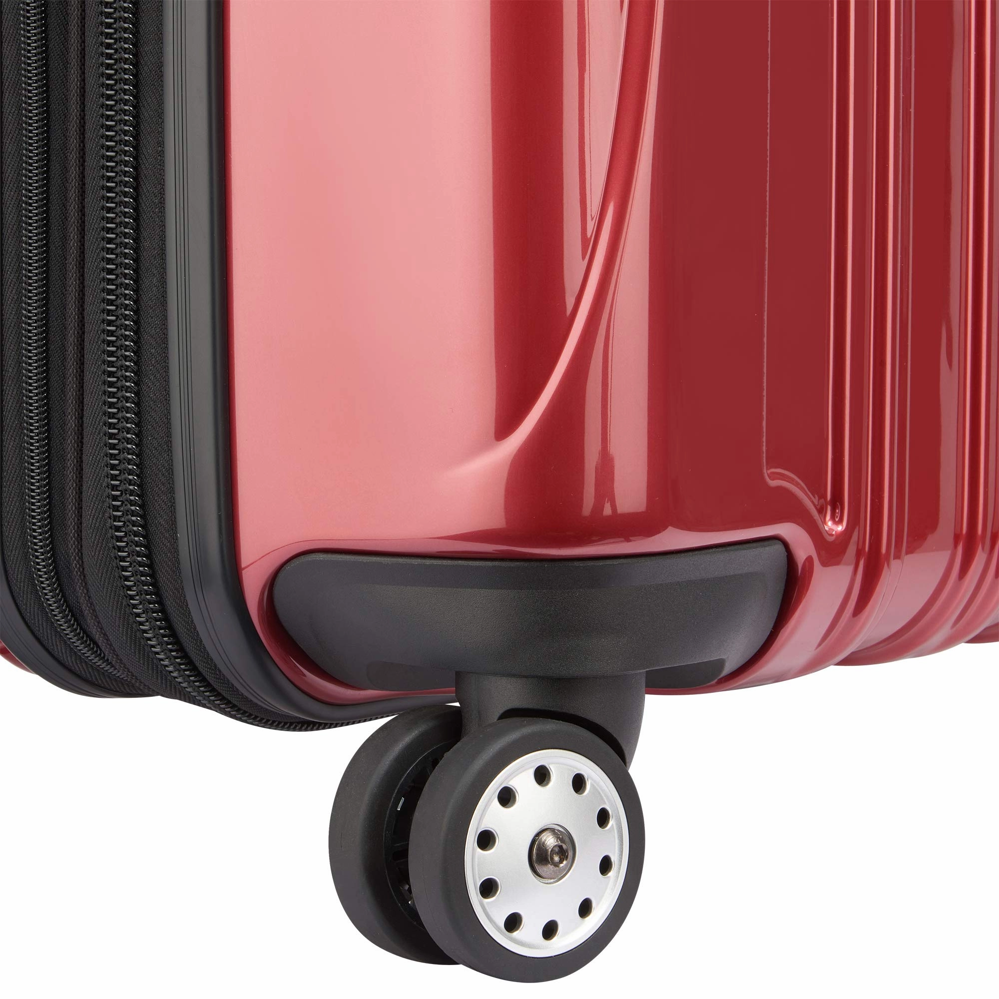 DELSEY Paris Helium Aero 25" 4-Wheel Medium Luggage