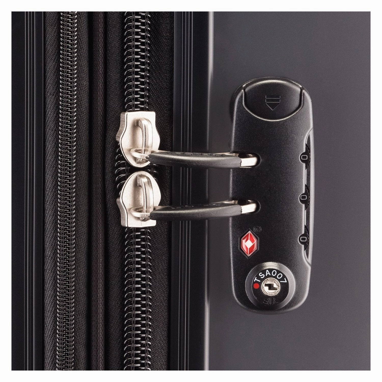 DELSEY Paris Helium Aero 3 Piece Set (21"/25"/29") 4-Wheel Luggage Sets