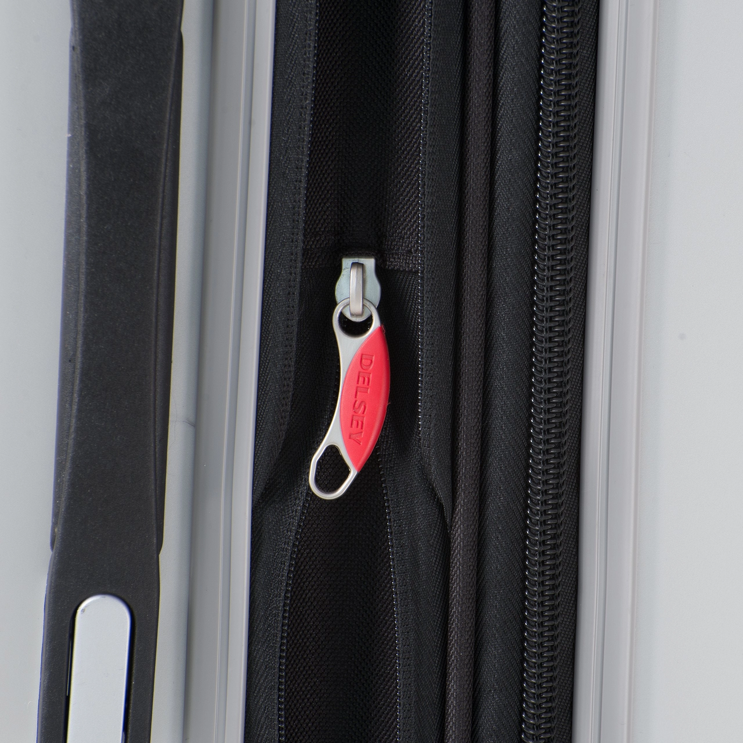 DELSEY Paris Helium Titanium 21" 4-Wheel Carry-On Luggage