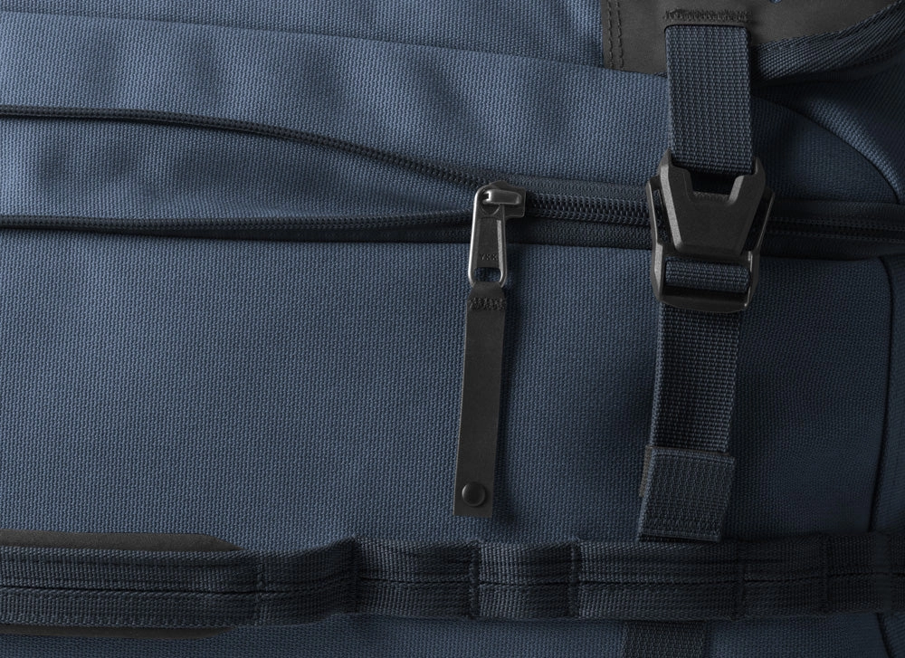 Eagle Creek Gear Warrior XE 27" Check in Luggage