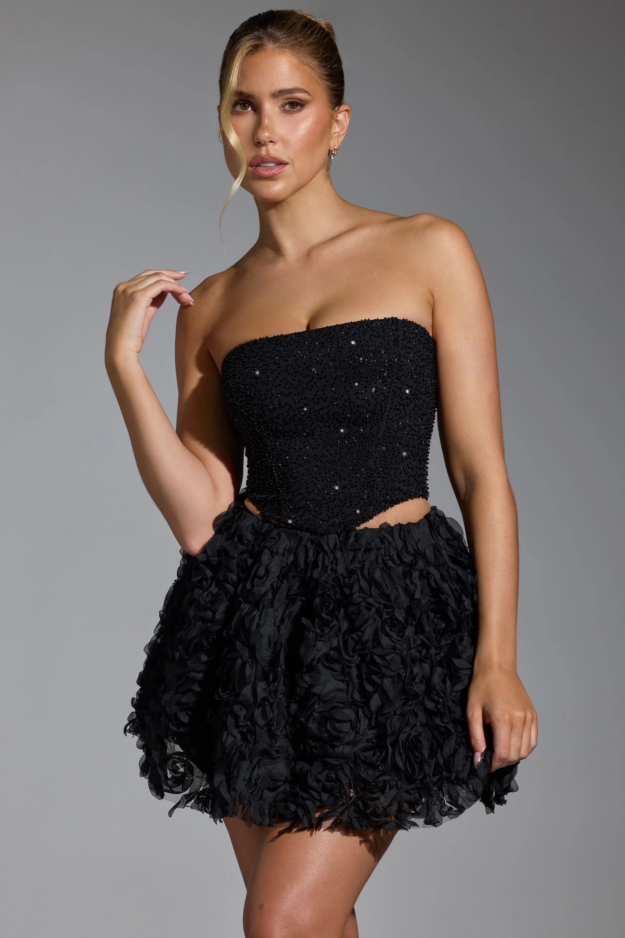 Floral-Appliqu Mini Skirt in Black