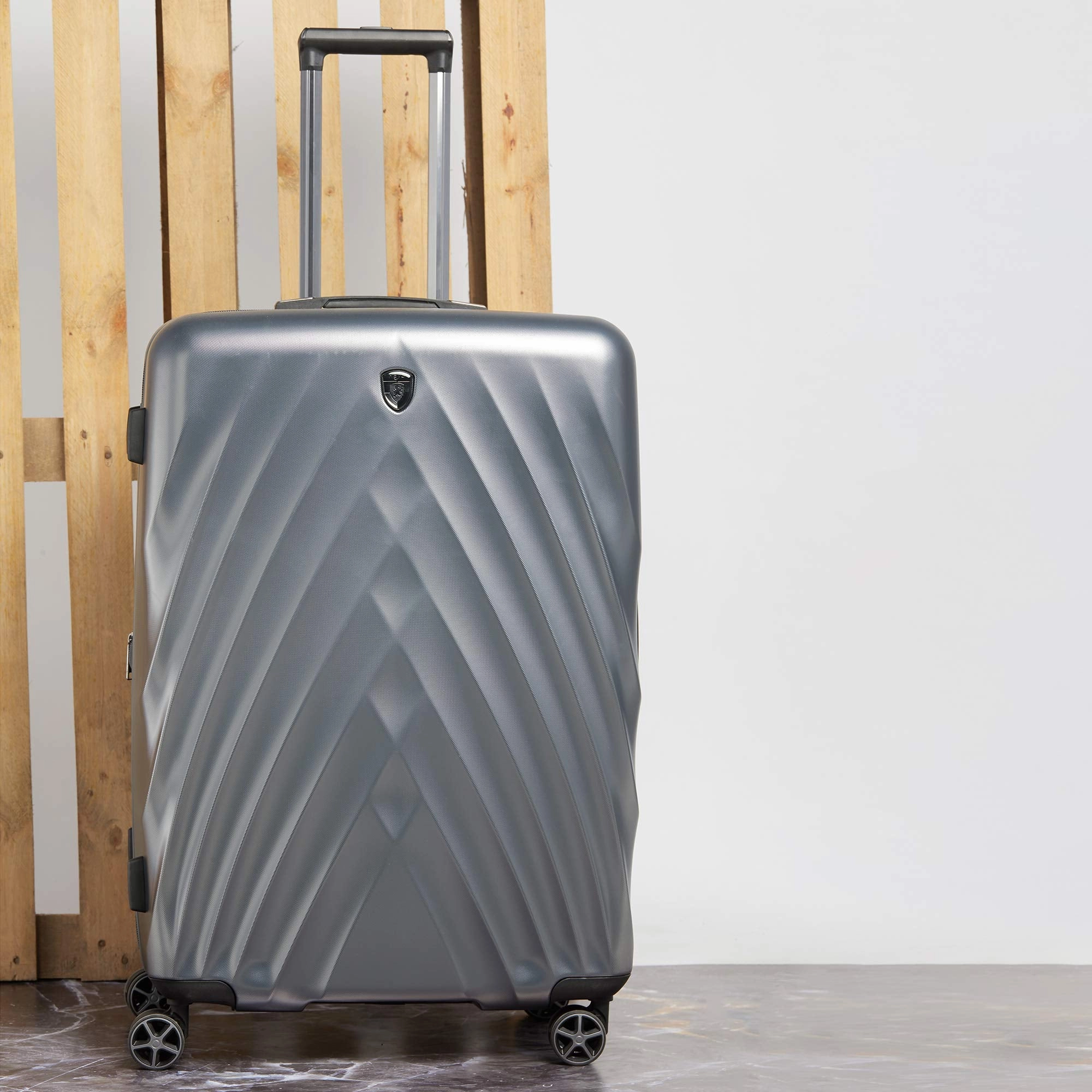 Heys America EcoLite 30" 4-Wheel Large Luggage