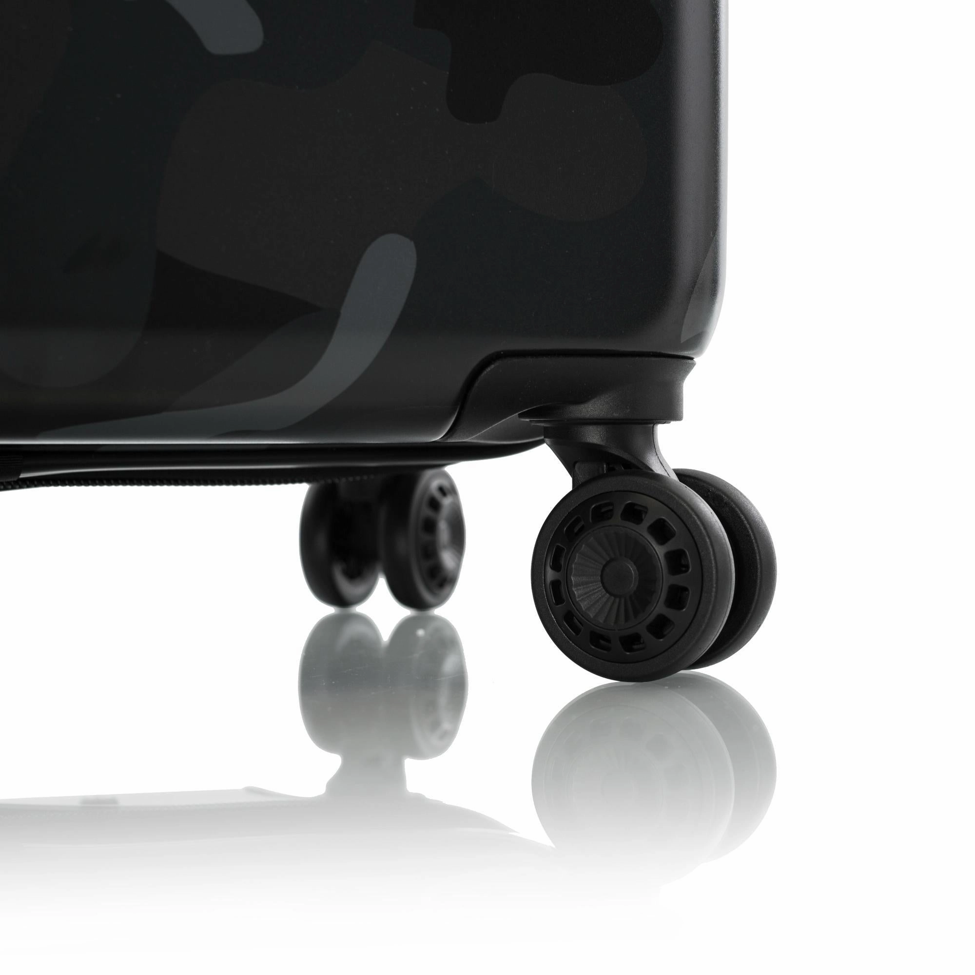 Heys Black Camo 30" Spinner