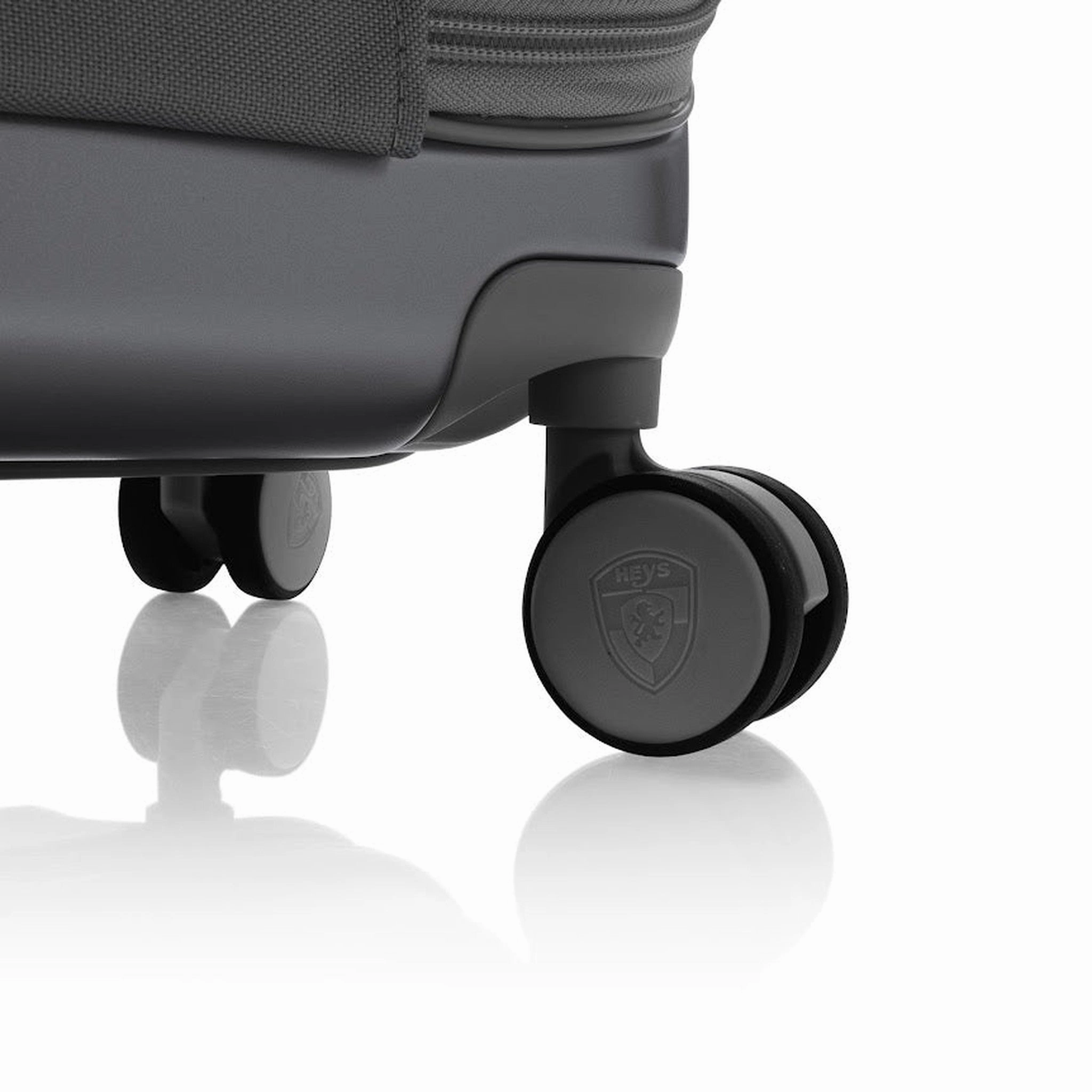 Heys EZ Fashion 30" Spinner