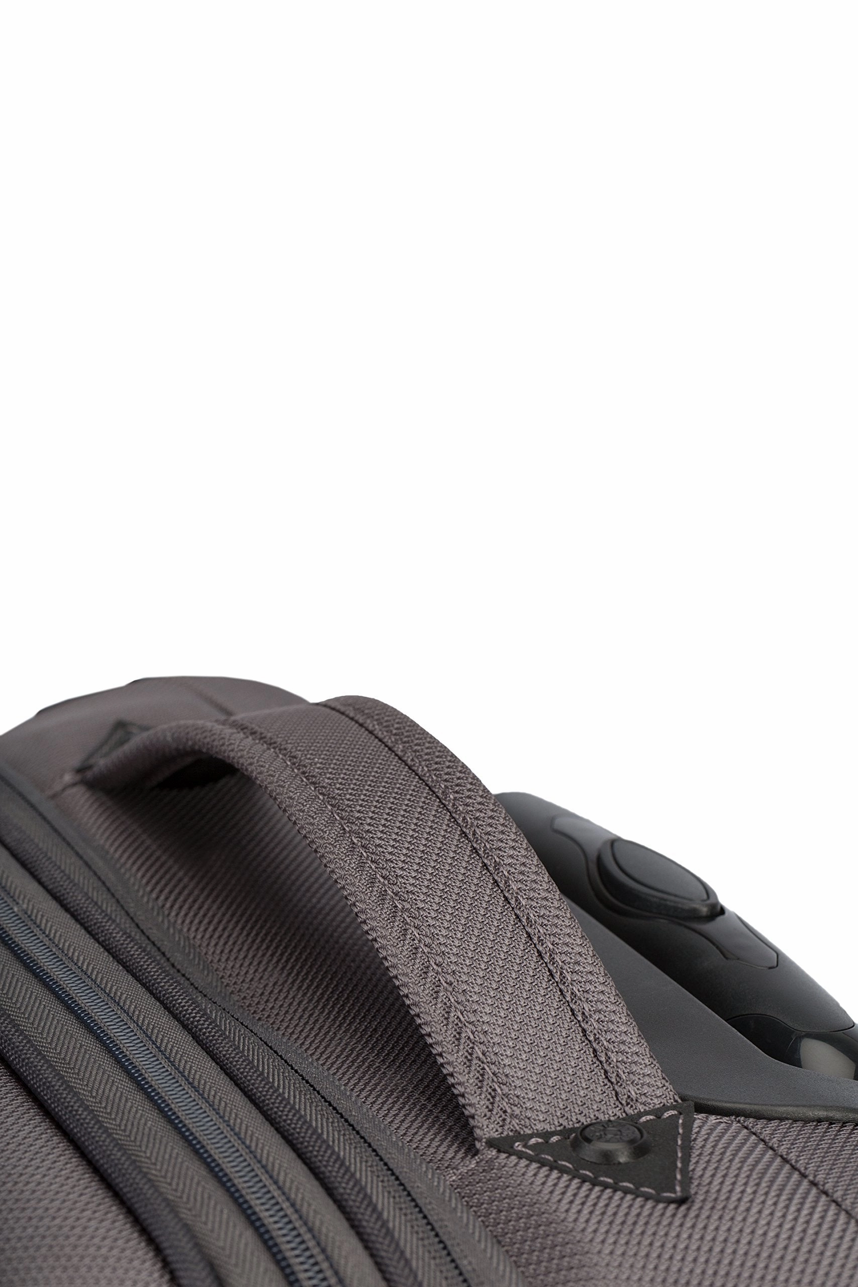 High Sierra Evanston 29" 2-Wheel Large Luggage