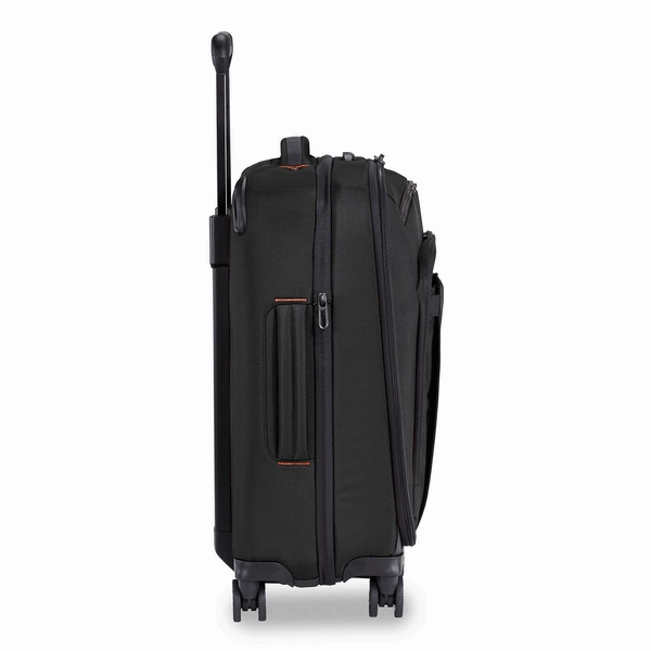 International 21" Carry On Expandable Spinner - ZXU121SPX